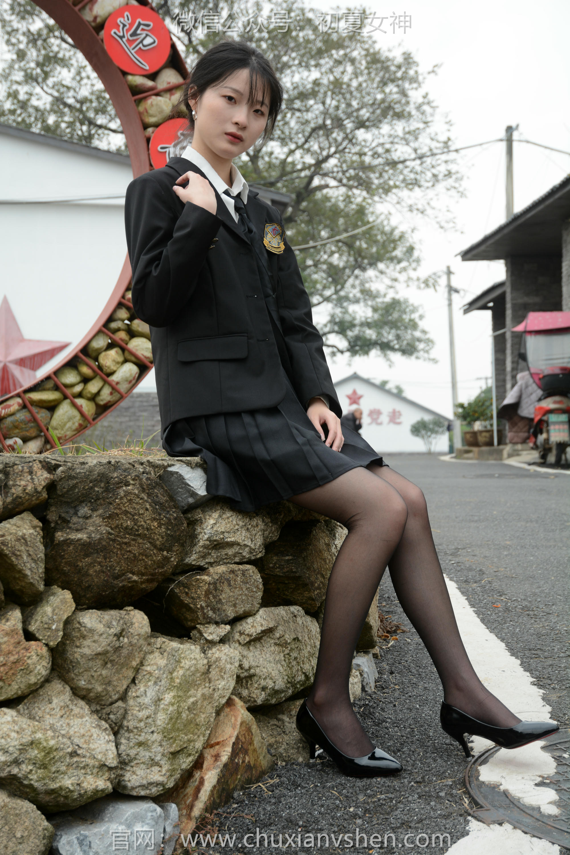 初夏女神 NO.098 安妮 西装小裙[140P+1V／4.95GB]_第3集