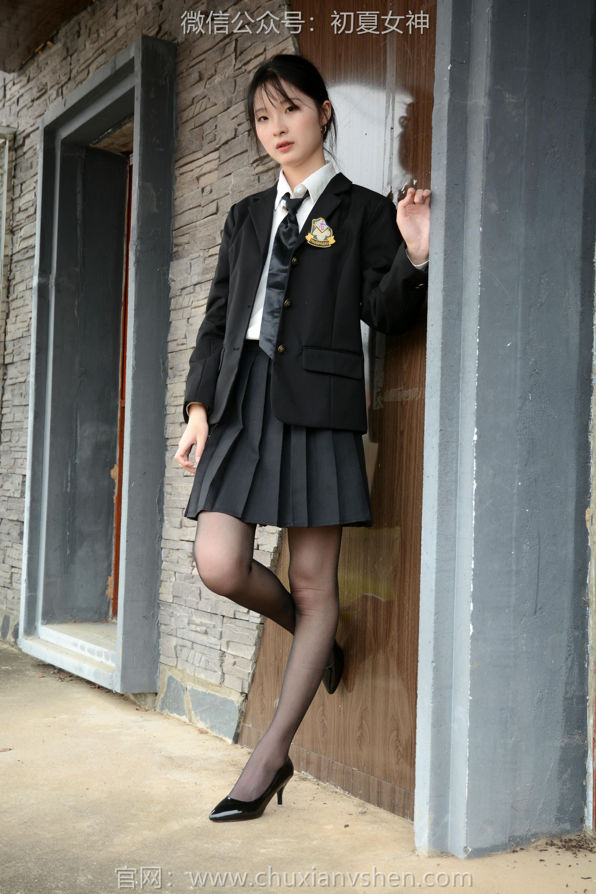 初夏女神 NO.098 安妮 西装小裙[140P+1V／4.95GB]_第4集