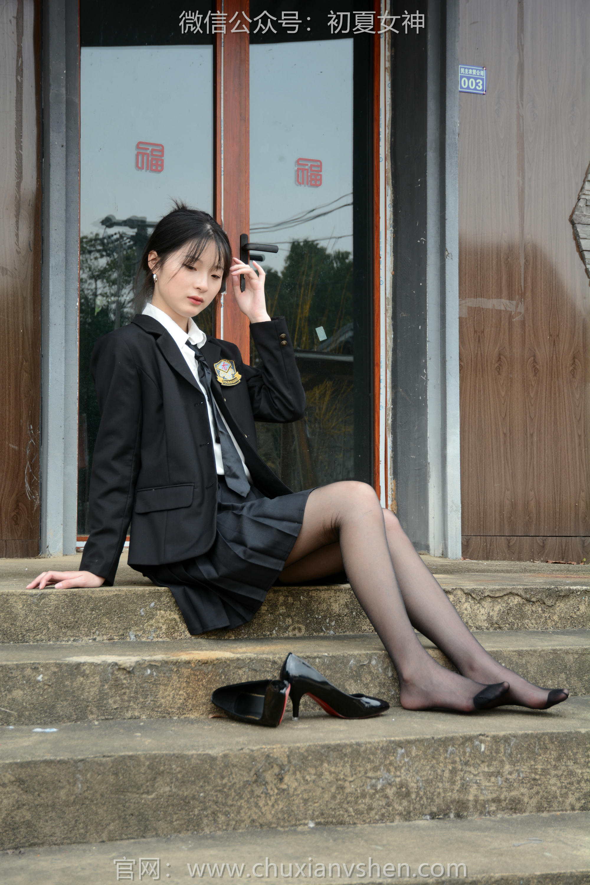 初夏女神 NO.098 安妮 西装小裙[140P+1V／4.95GB]_第4集