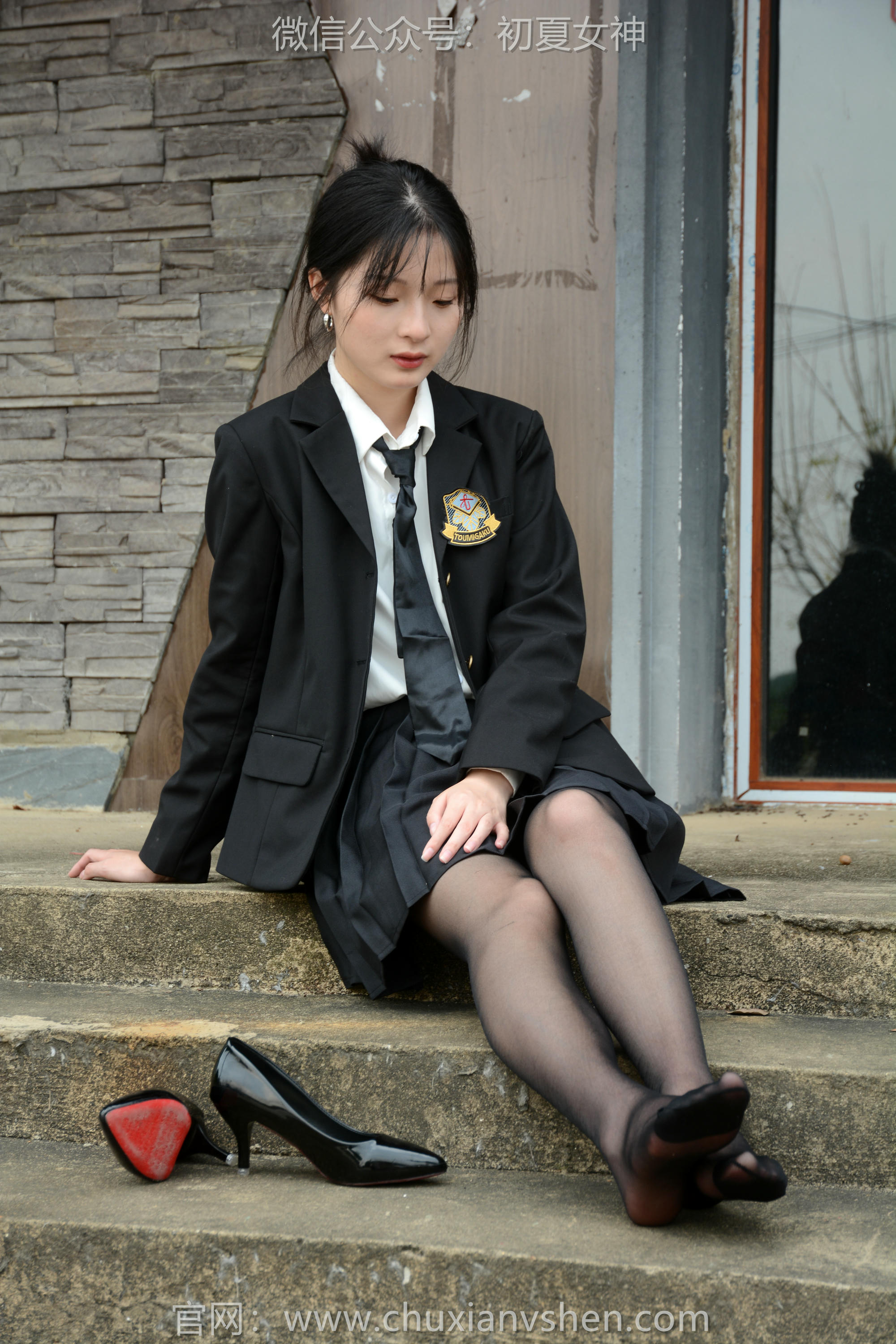 初夏女神 NO.098 安妮 西装小裙[140P+1V／4.95GB]_第4集