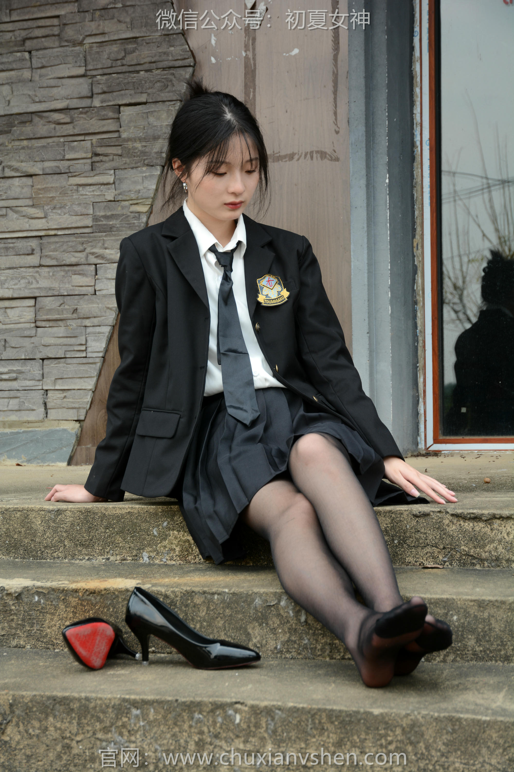 初夏女神 NO.098 安妮 西装小裙[140P+1V／4.95GB]_第4集