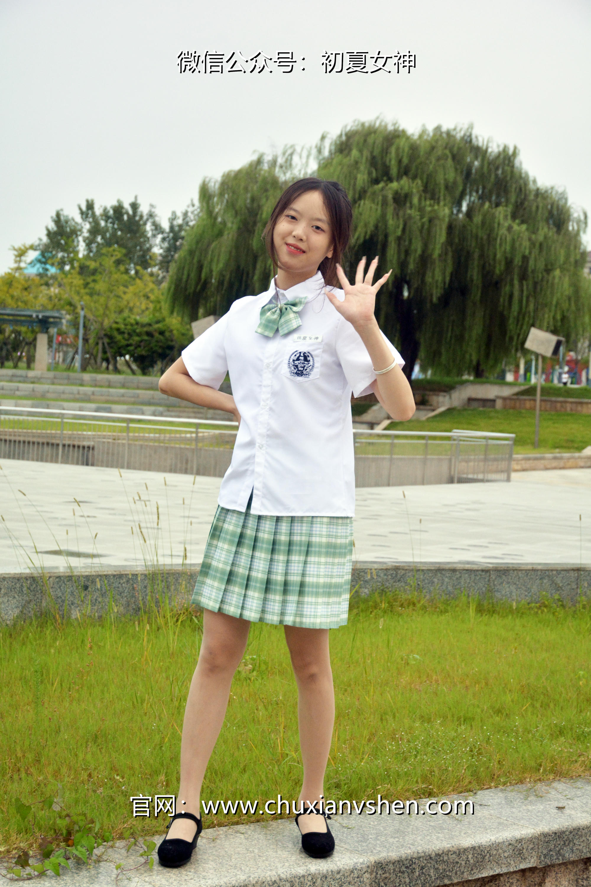 初夏女神 NO.029 情情 绿色JK套[72P+1V／5.02GB]_第2集