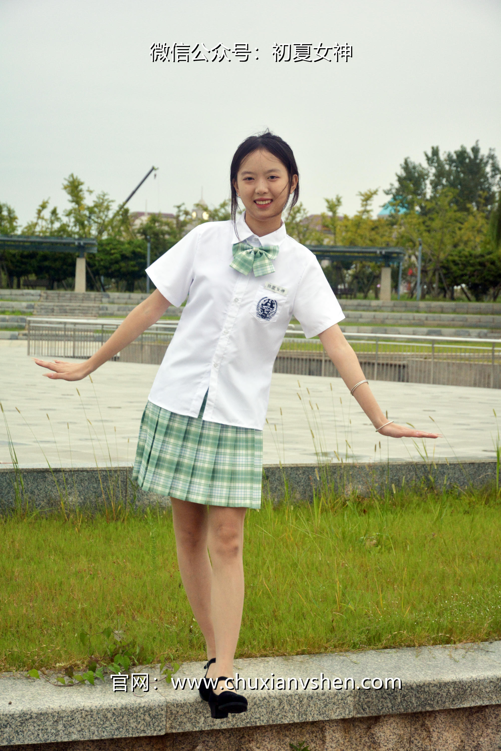 初夏女神 NO.029 情情 绿色JK套[72P+1V／5.02GB]_第2集