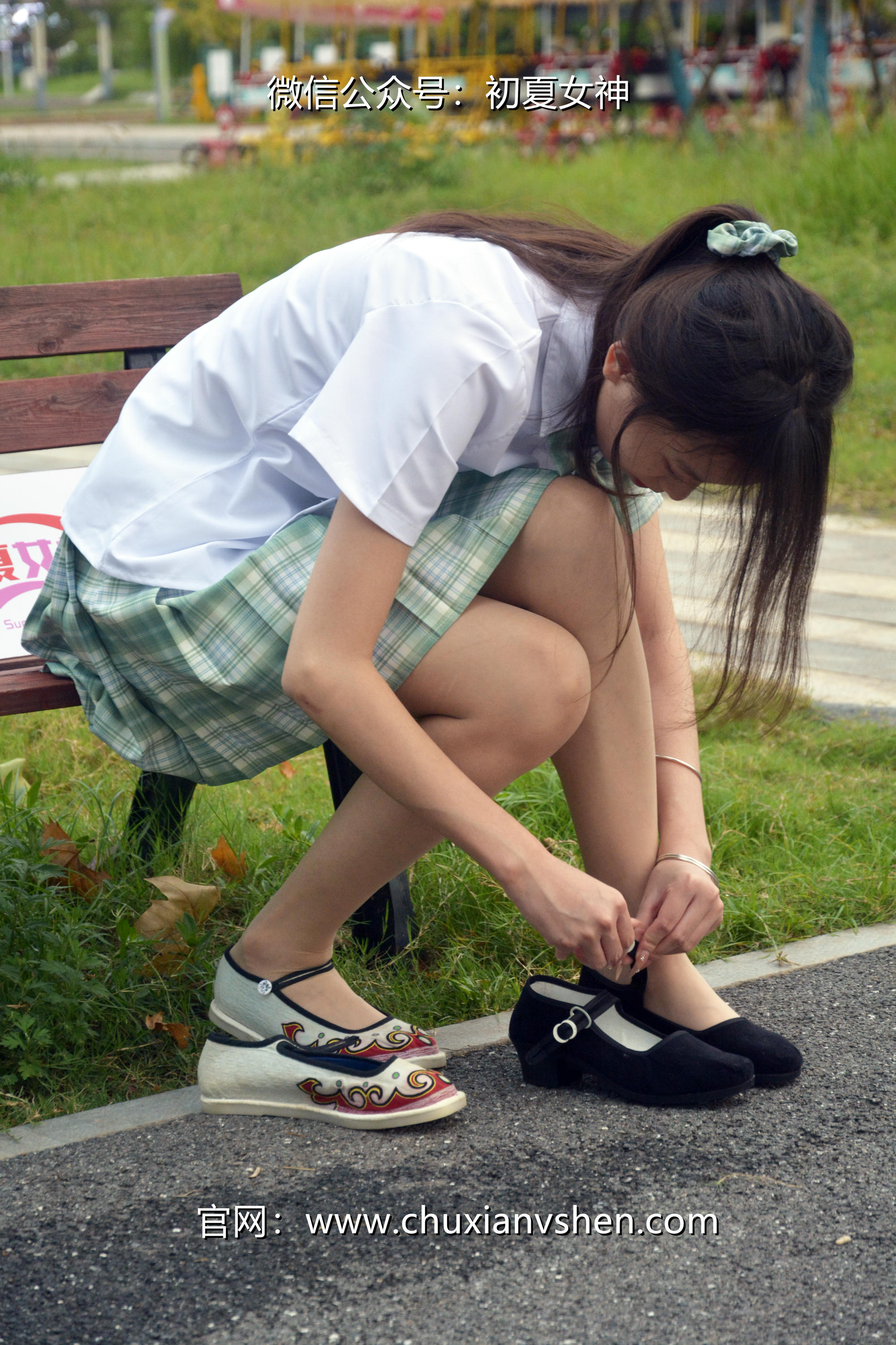 初夏女神 NO.029 情情 绿色JK套[72P+1V／5.02GB]_第1集