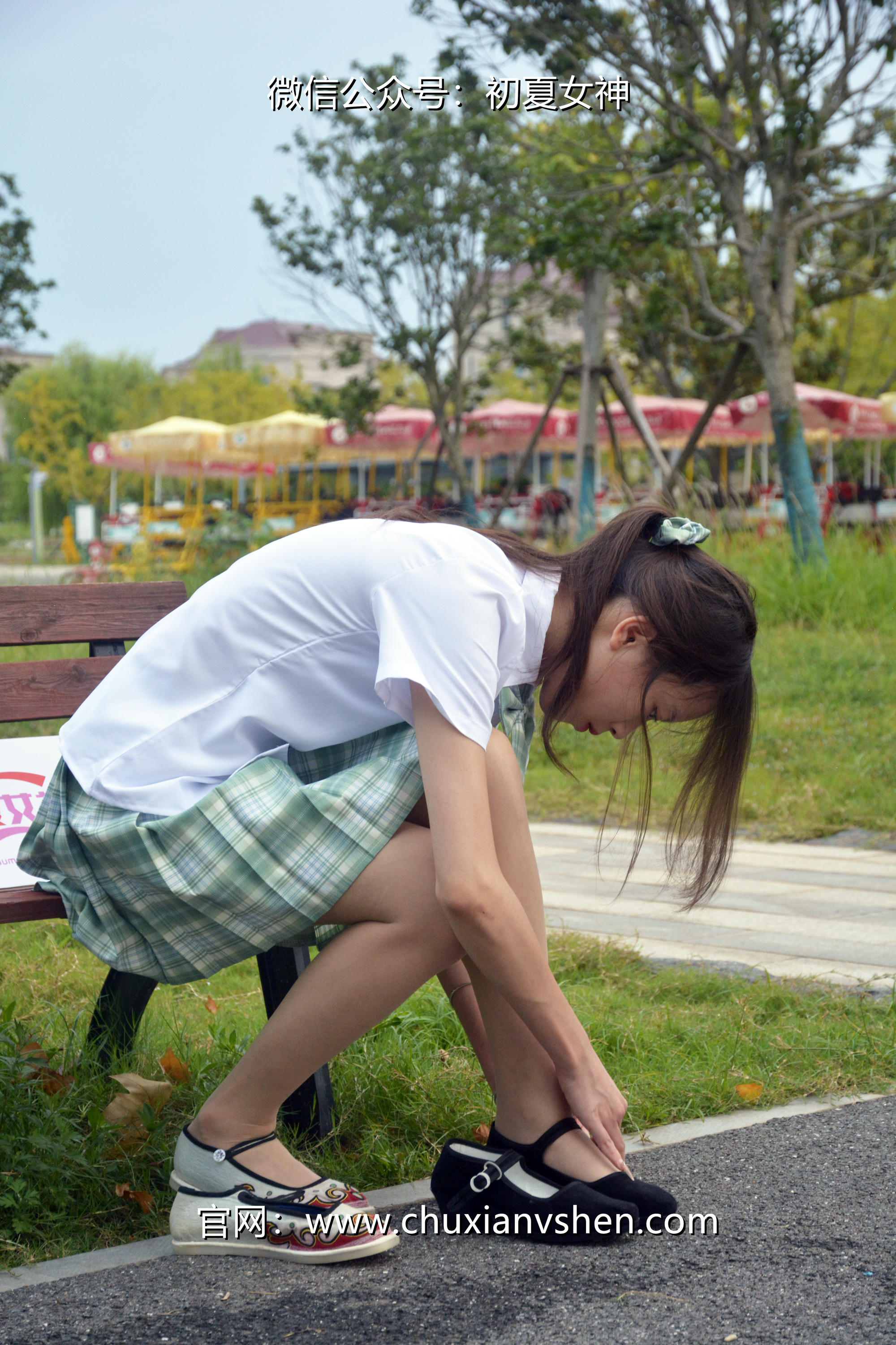 初夏女神 NO.029 情情 绿色JK套[72P+1V／5.02GB]_第1集