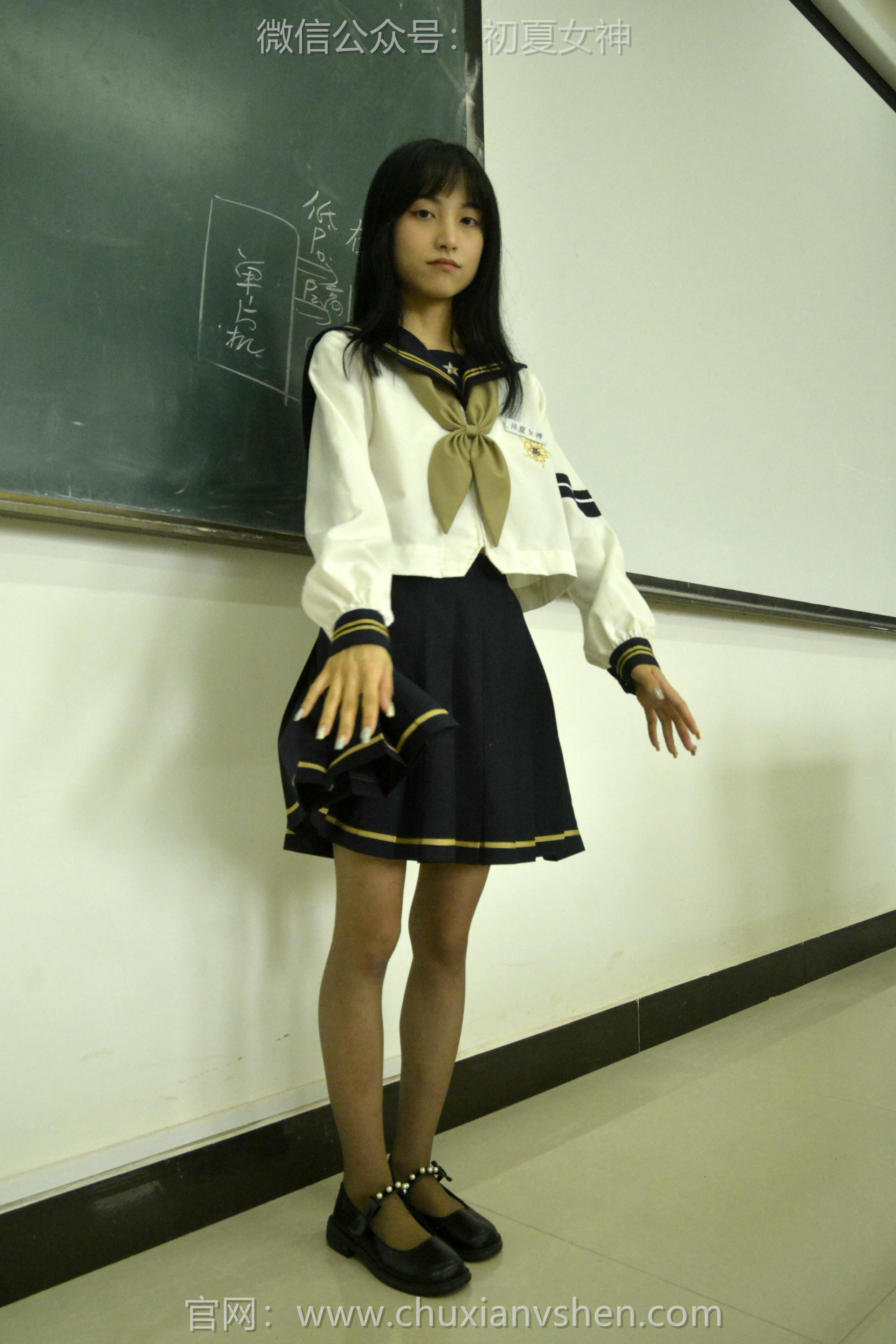 初夏女神 NO.100 柒柒 海军服[140P+1V／4.87GB]_第2集