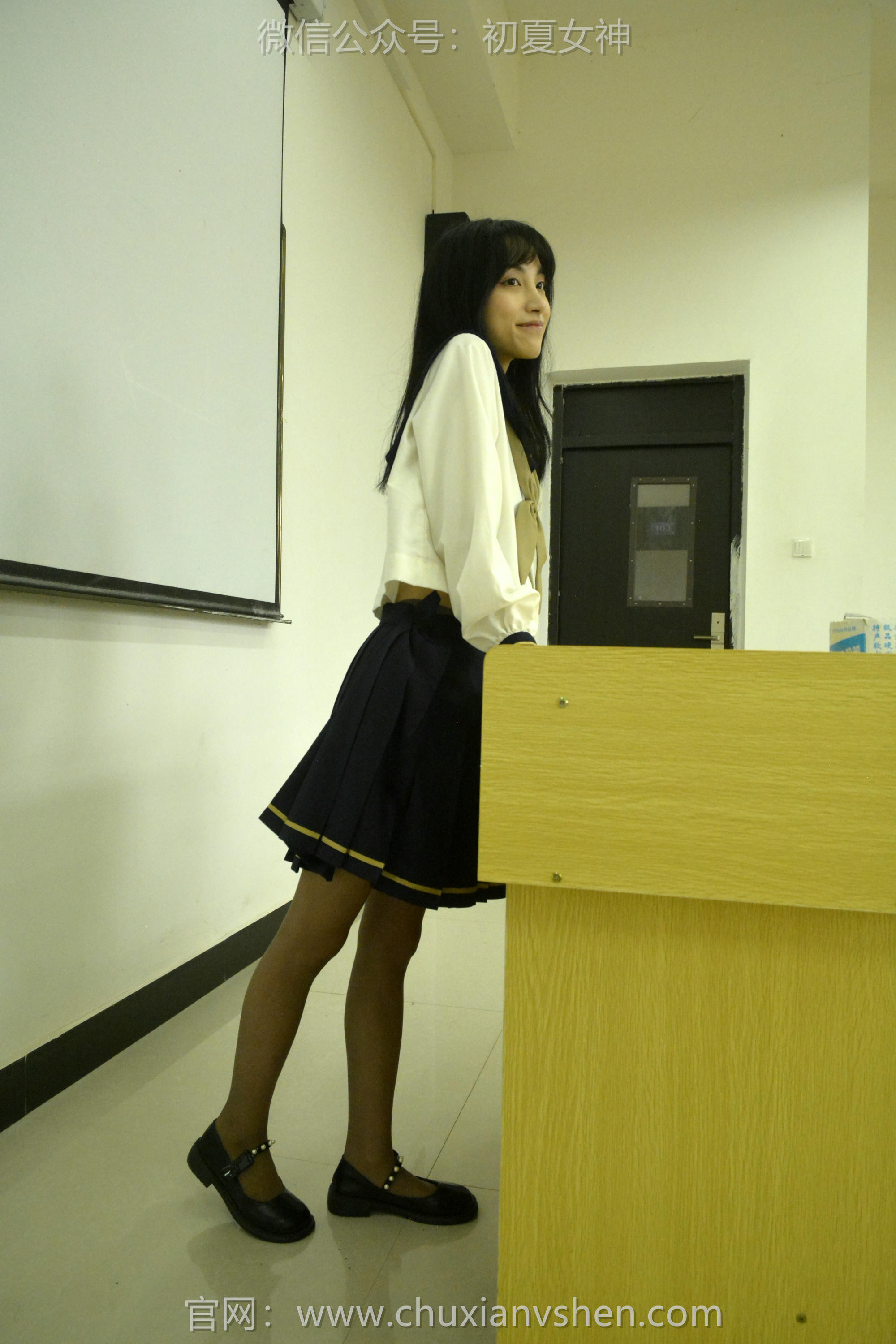 初夏女神 NO.100 柒柒 海军服[140P+1V／4.87GB]_第2集