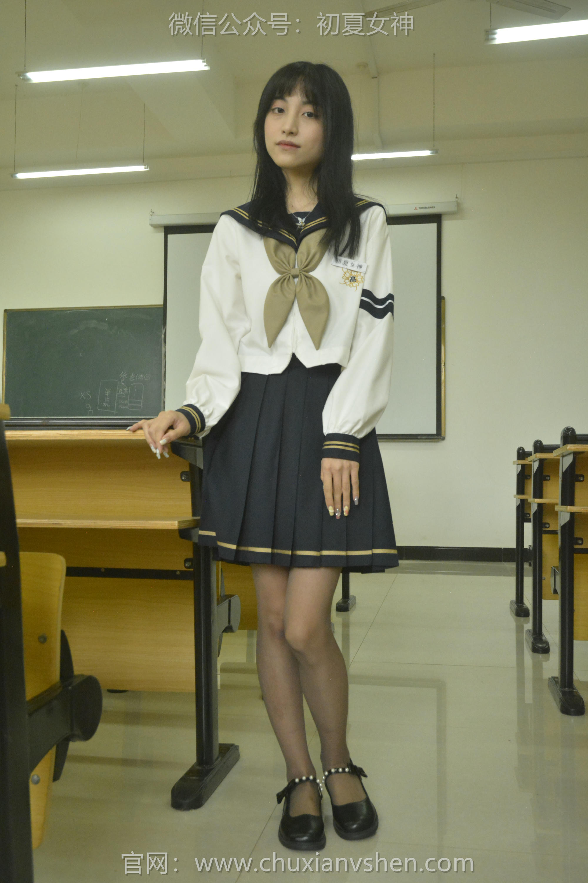 初夏女神 NO.100 柒柒 海军服[140P+1V／4.87GB]_第1集