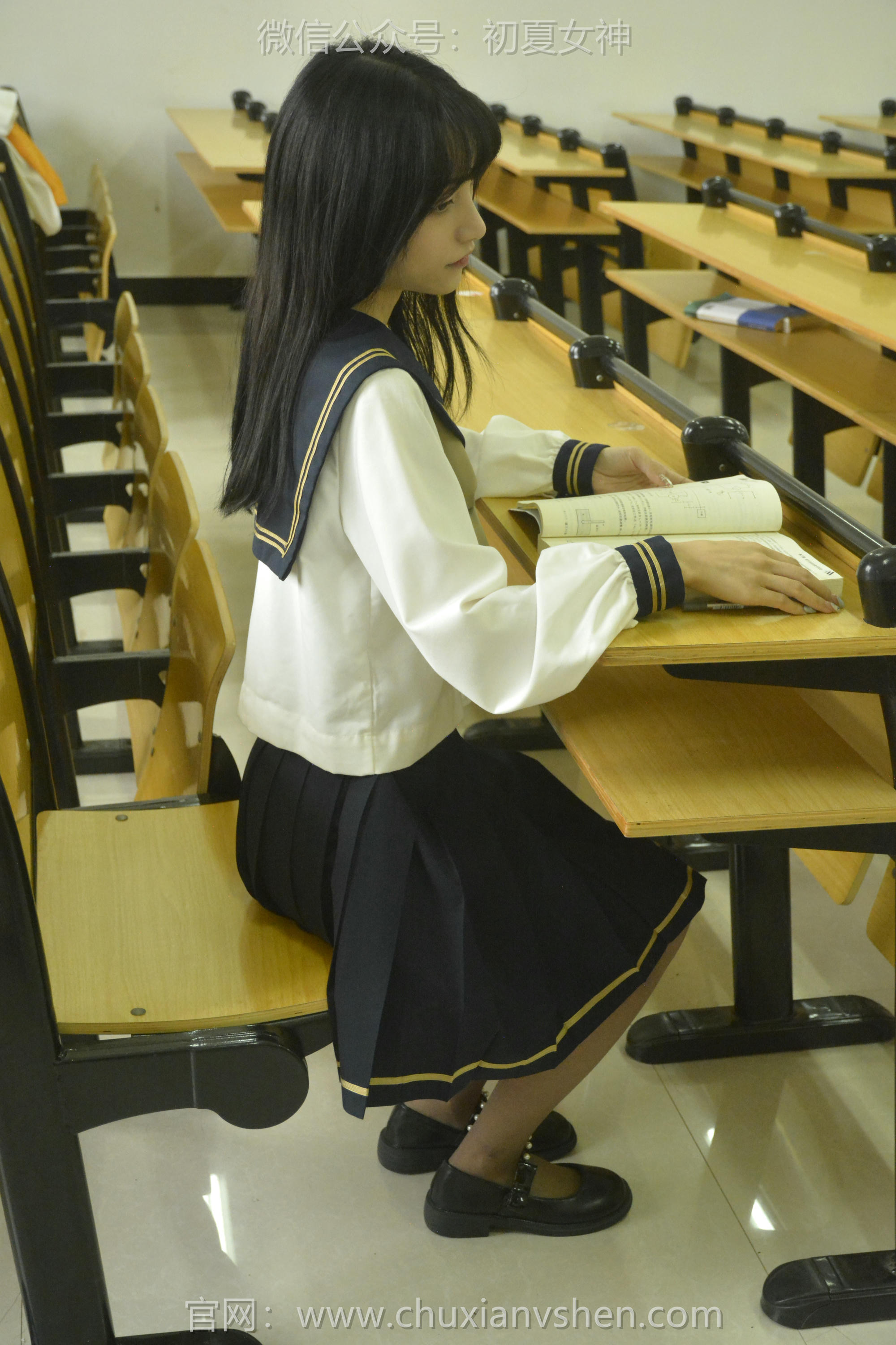 初夏女神 NO.100 柒柒 海军服[140P+1V／4.87GB]_第4集