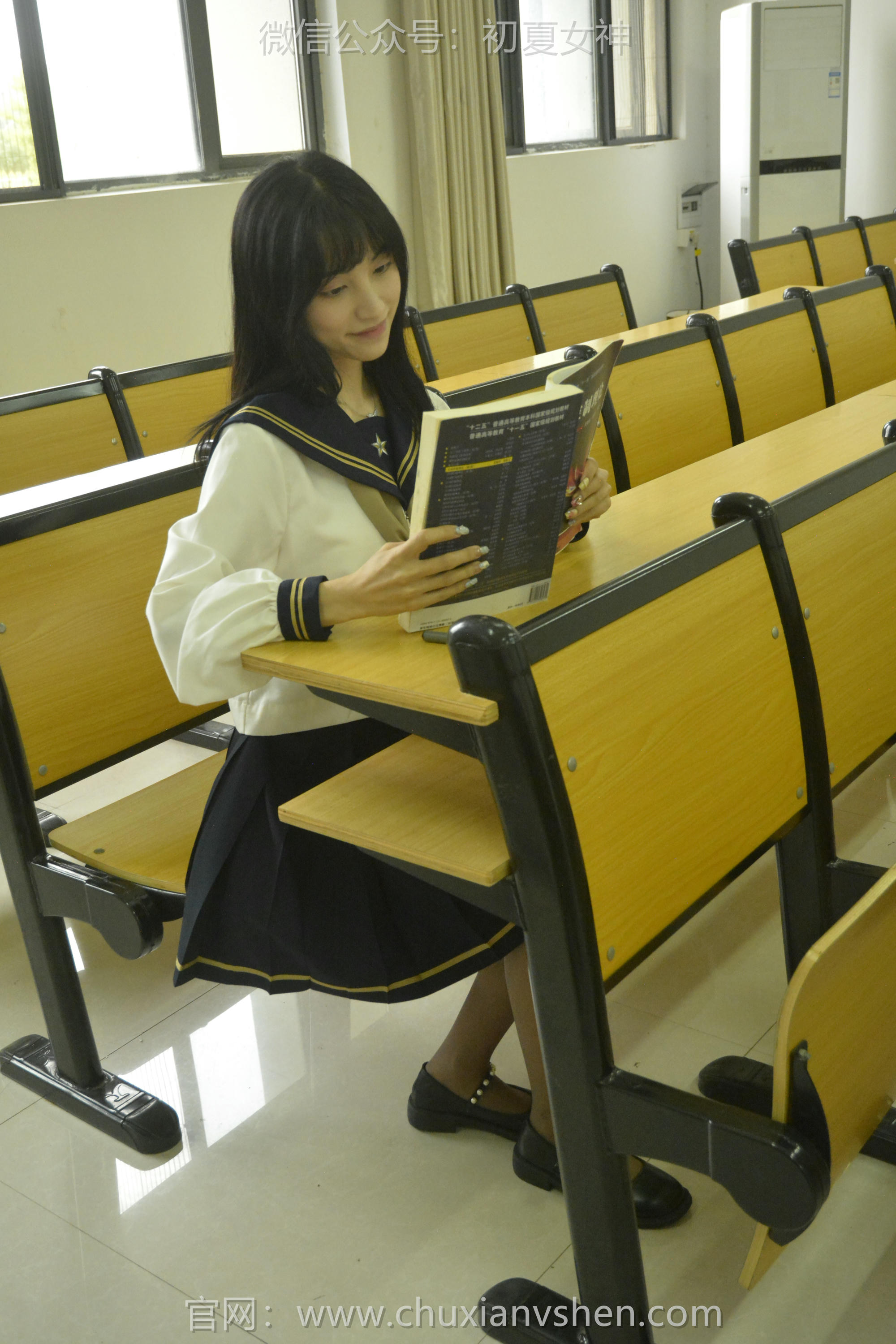 初夏女神 NO.100 柒柒 海军服[140P+1V／4.87GB]_第4集