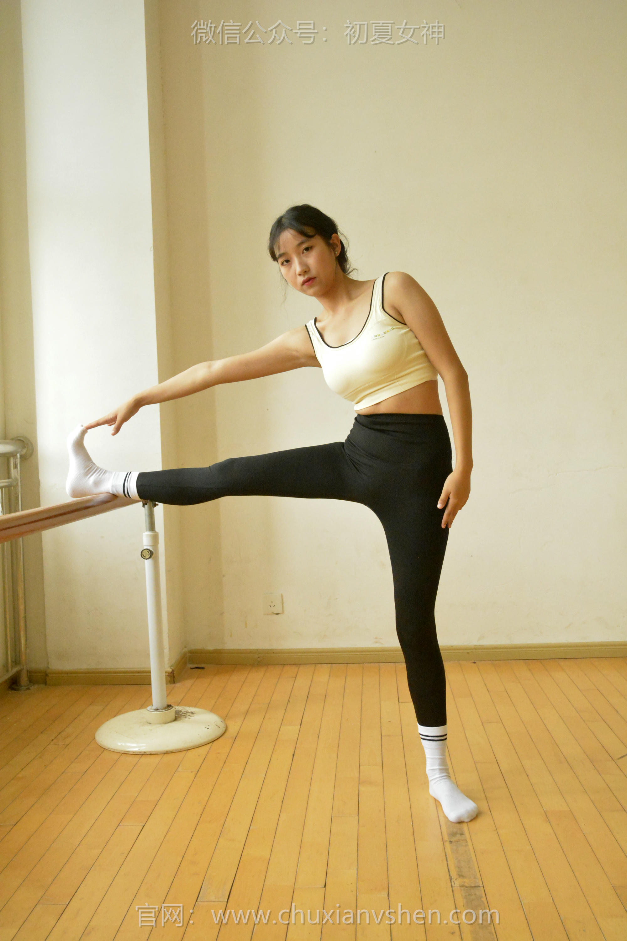 初夏女神 NO.101 点点 瑜伽课[140P+1V／5.57GB]_第7集