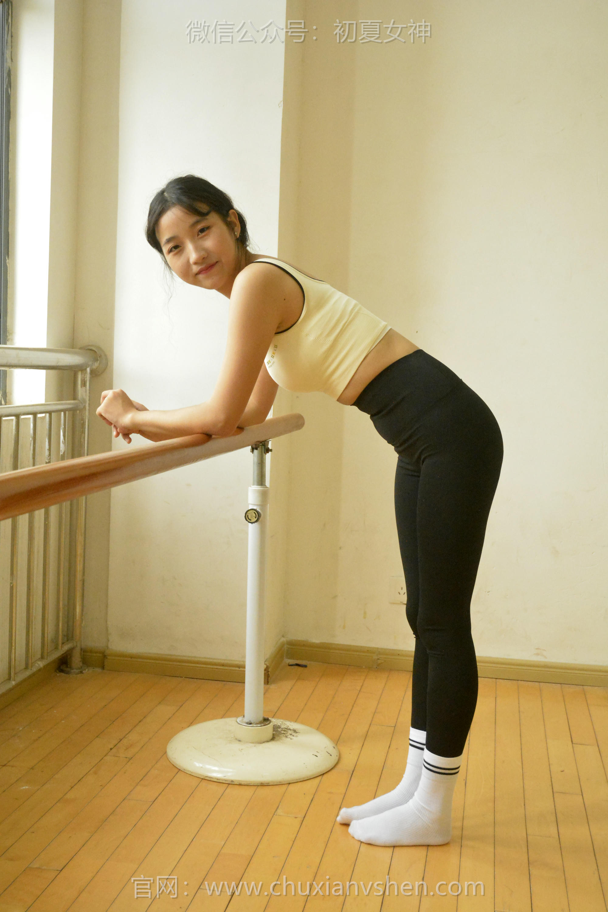 初夏女神 NO.101 点点 瑜伽课[140P+1V／5.57GB]_第7集