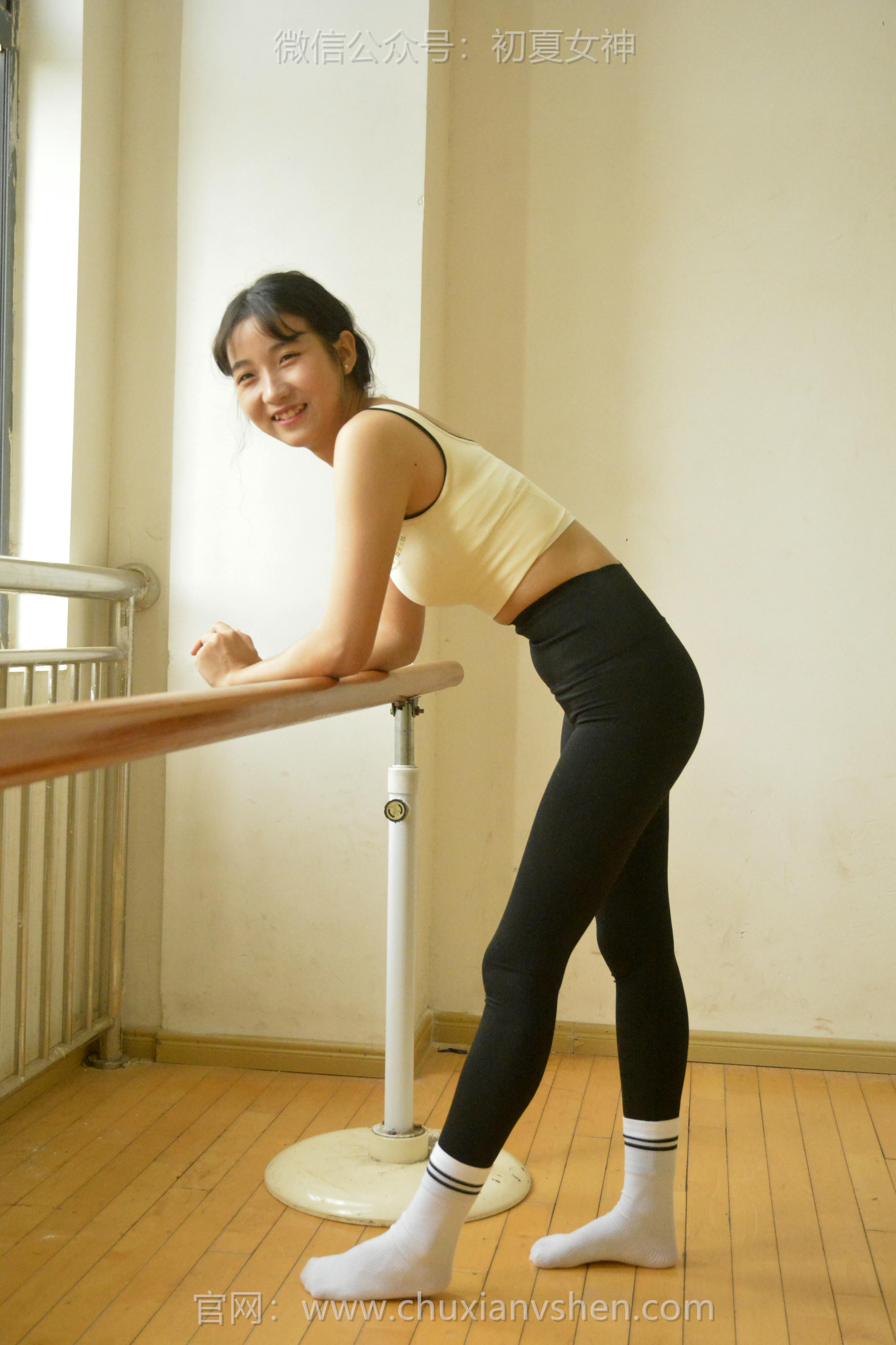 初夏女神 NO.101 点点 瑜伽课[140P+1V／5.57GB]_第7集