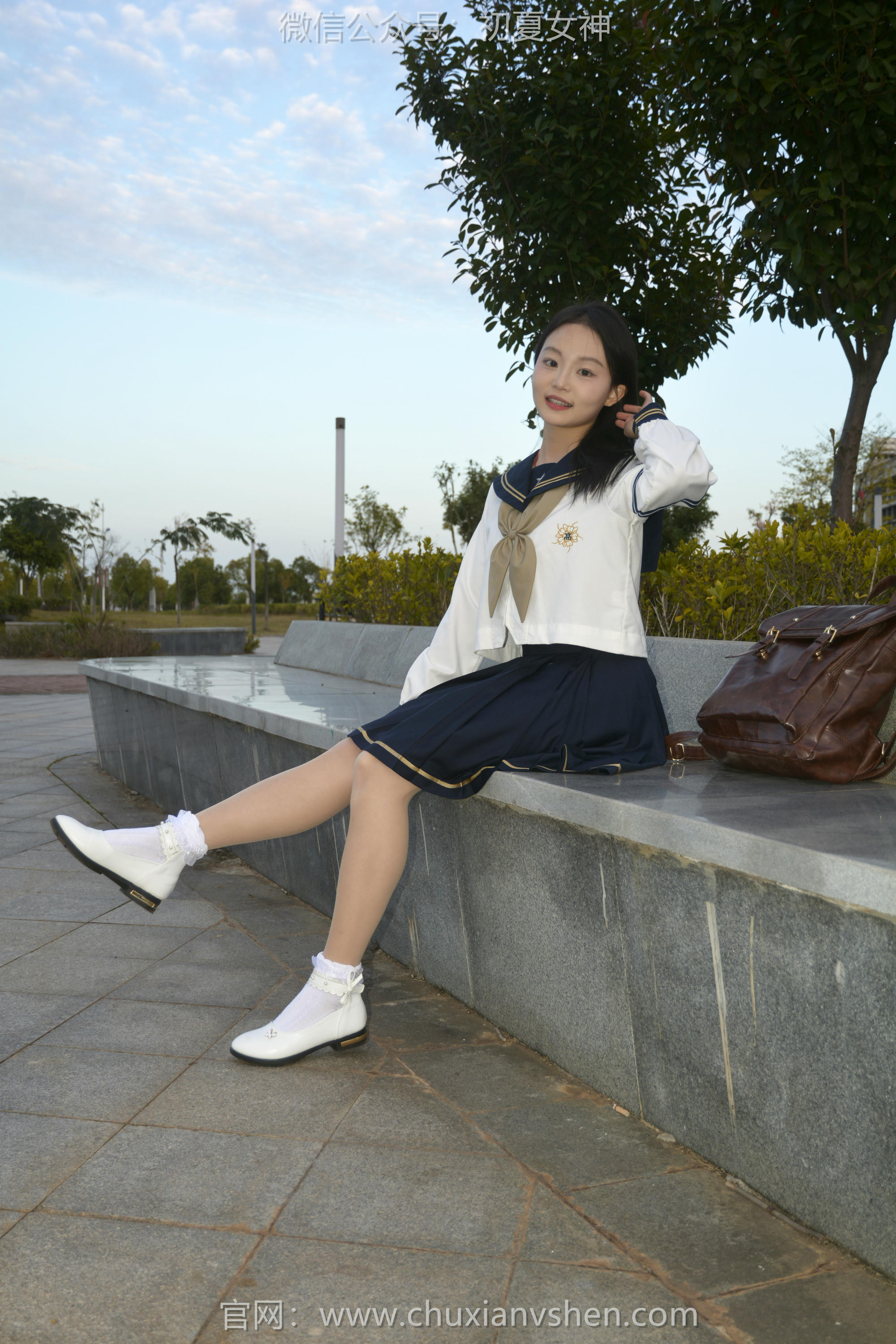 初夏女神 NO.103 双双 海军服JK[140P+1V／4.02GB]_第1集