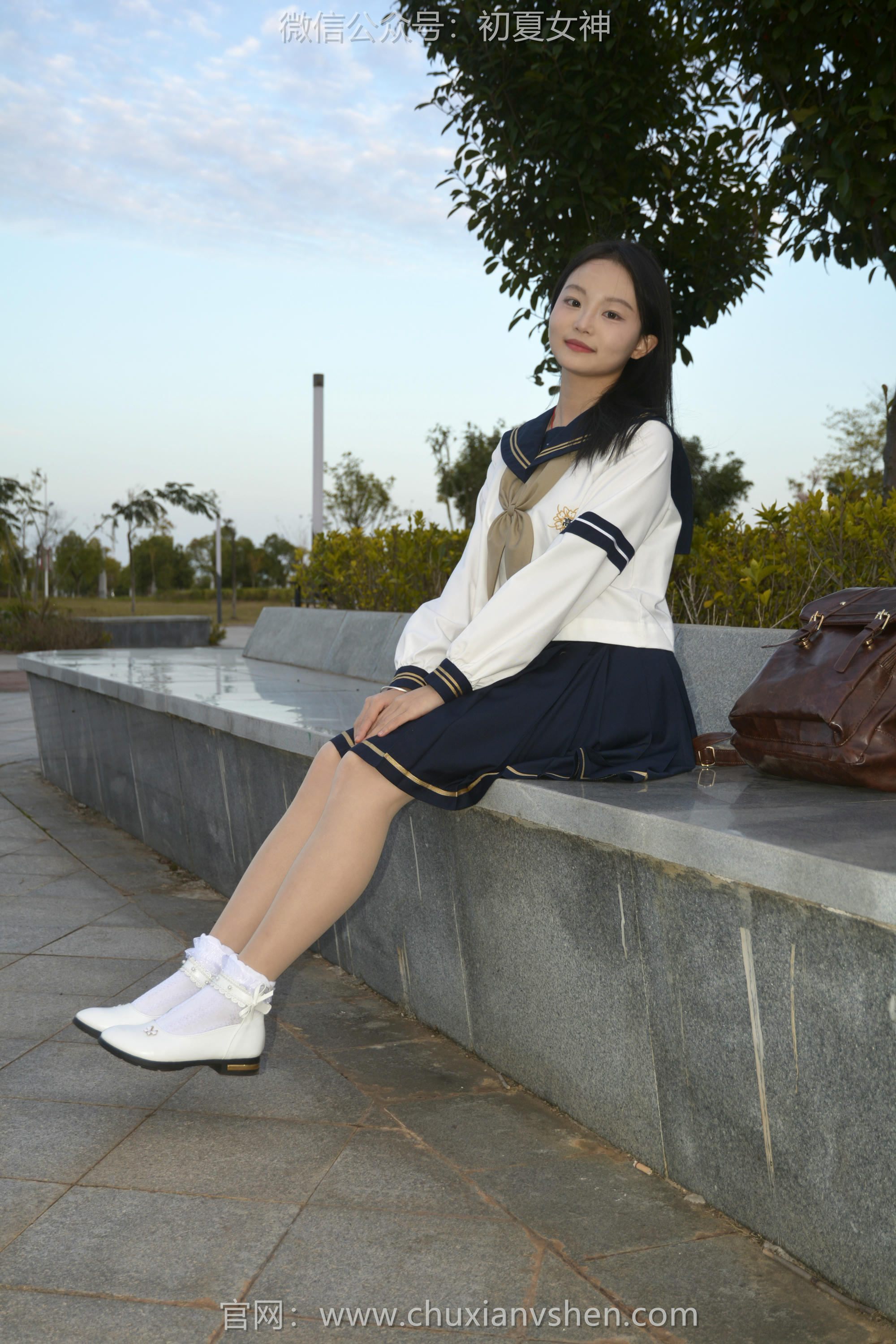 初夏女神 NO.103 双双 海军服JK[140P+1V／4.02GB]_第1集