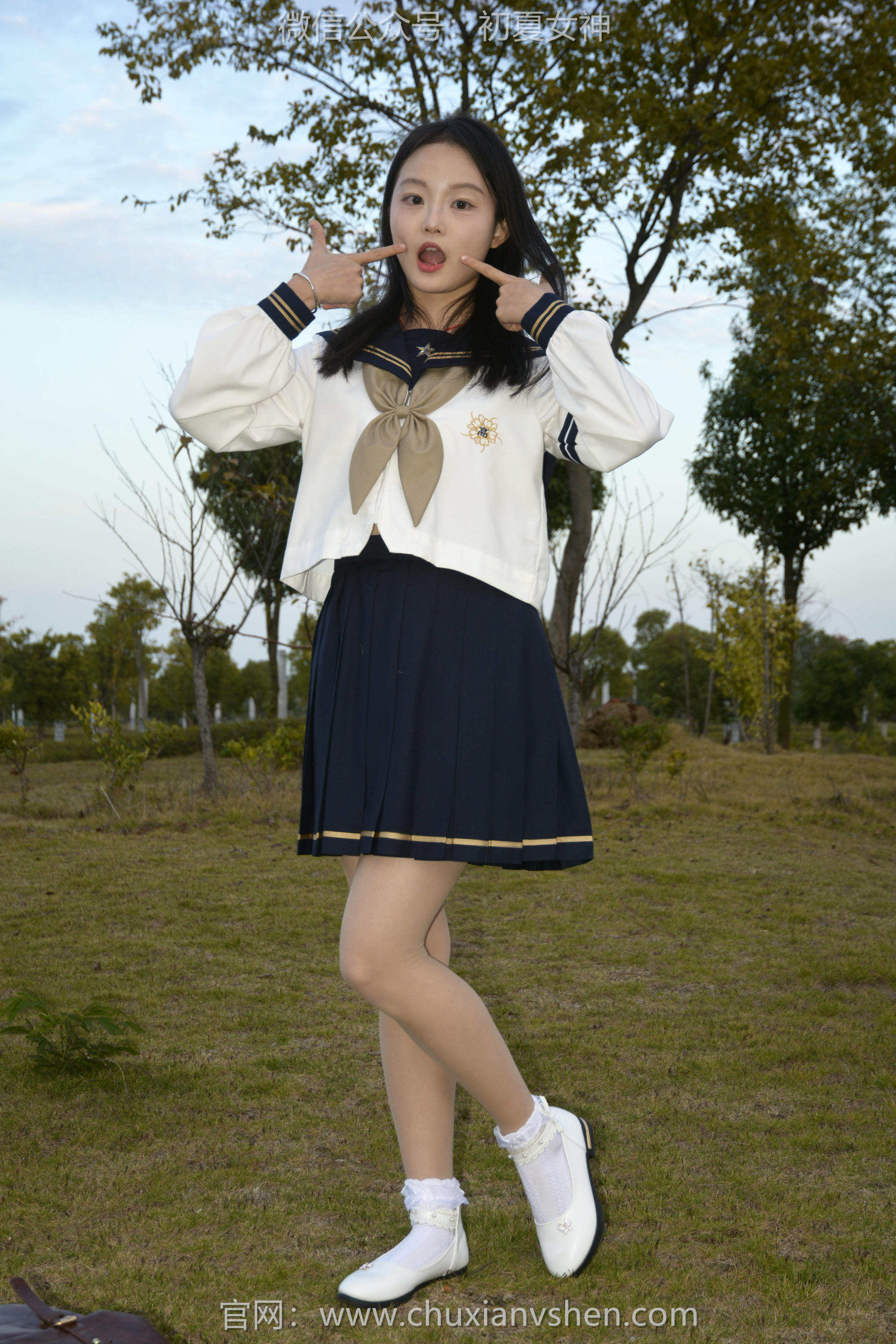 初夏女神 NO.103 双双 海军服JK[140P+1V／4.02GB]_第3集