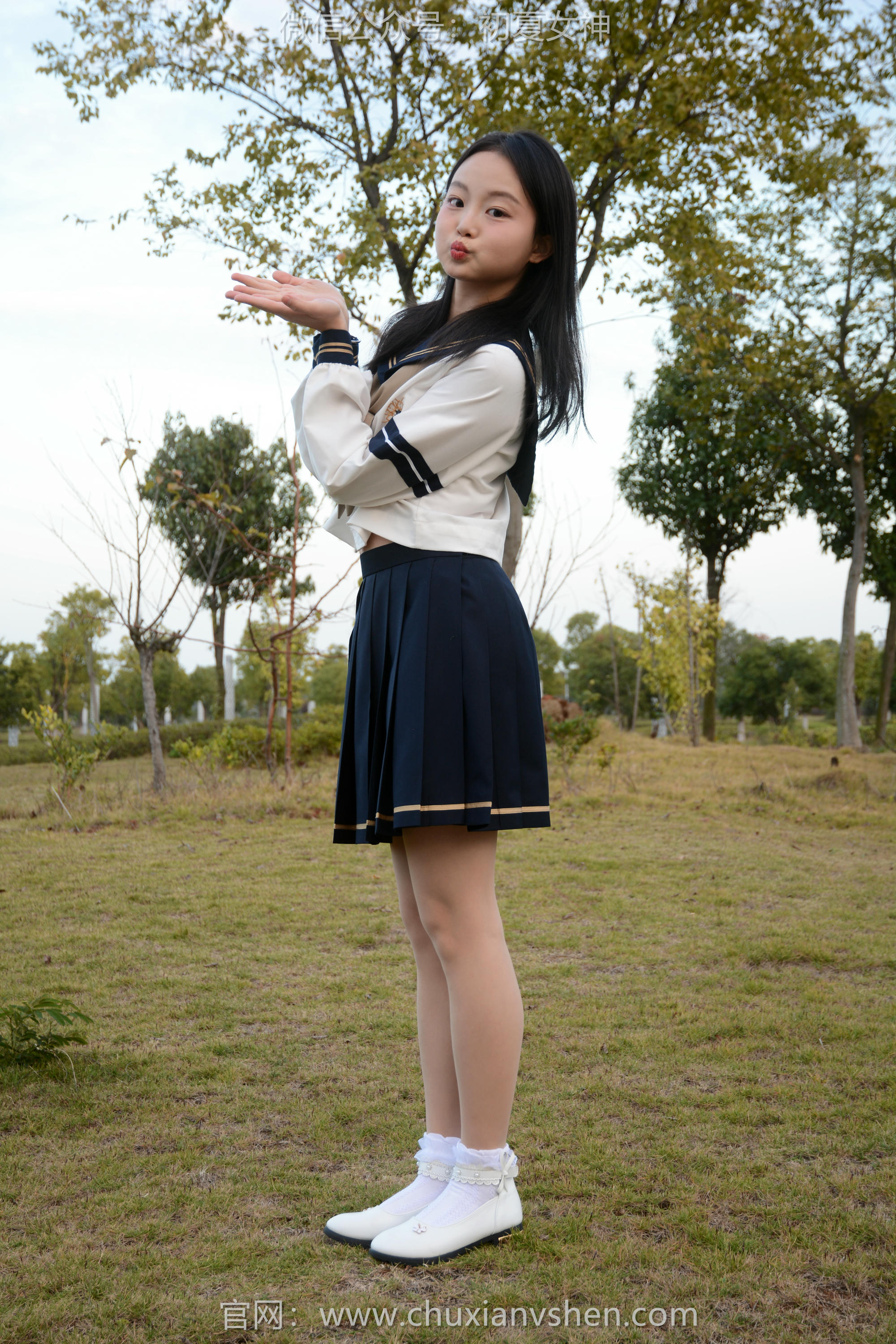 初夏女神 NO.103 双双 海军服JK[140P+1V／4.02GB]_第3集