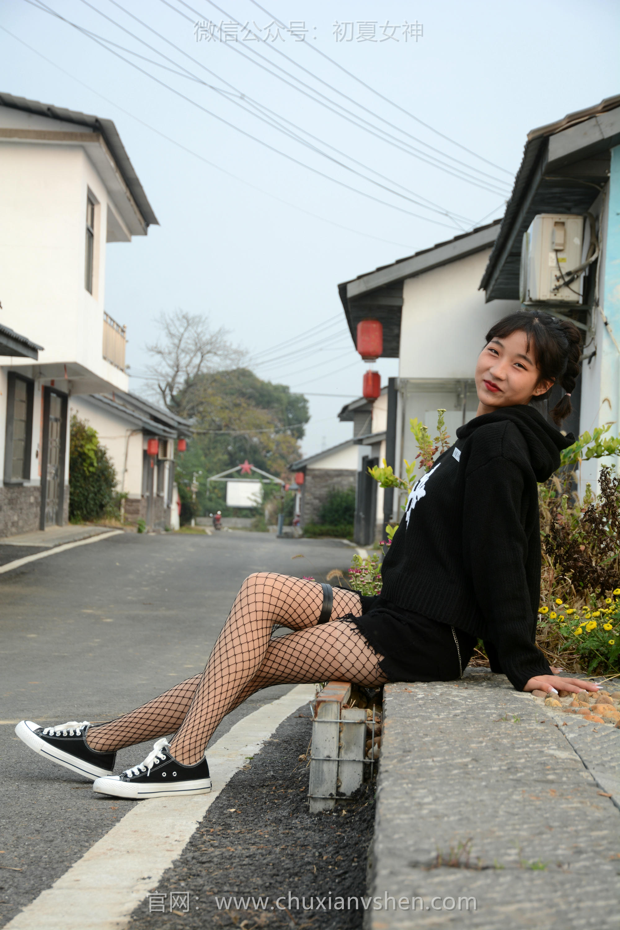 初夏女神 NO.104 点点 时尚村姑[140P+1V／3.68GB]_第1集