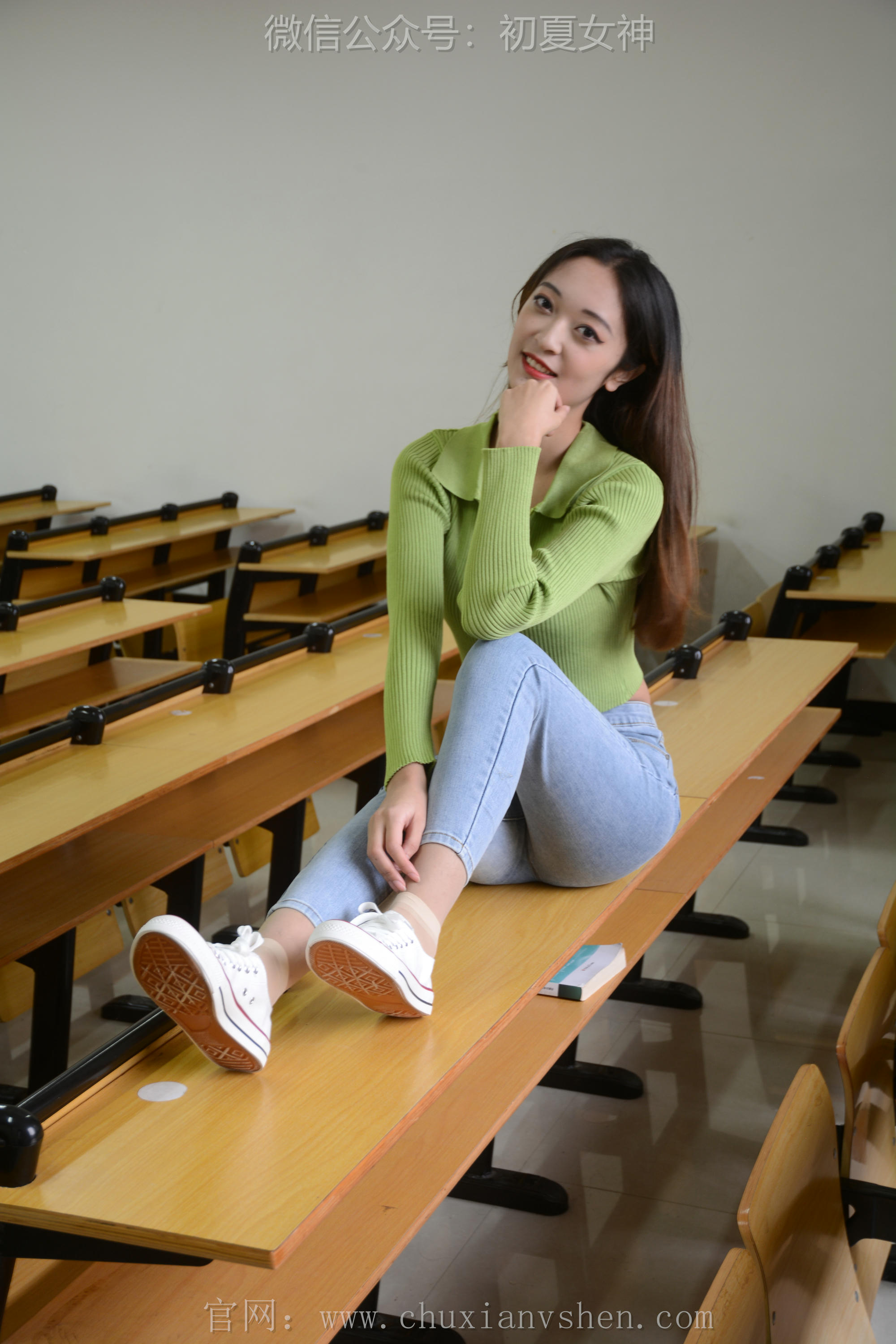 初夏女神 NO.106 依依 母校我来了[130P+1V／3.57GB]_第1集