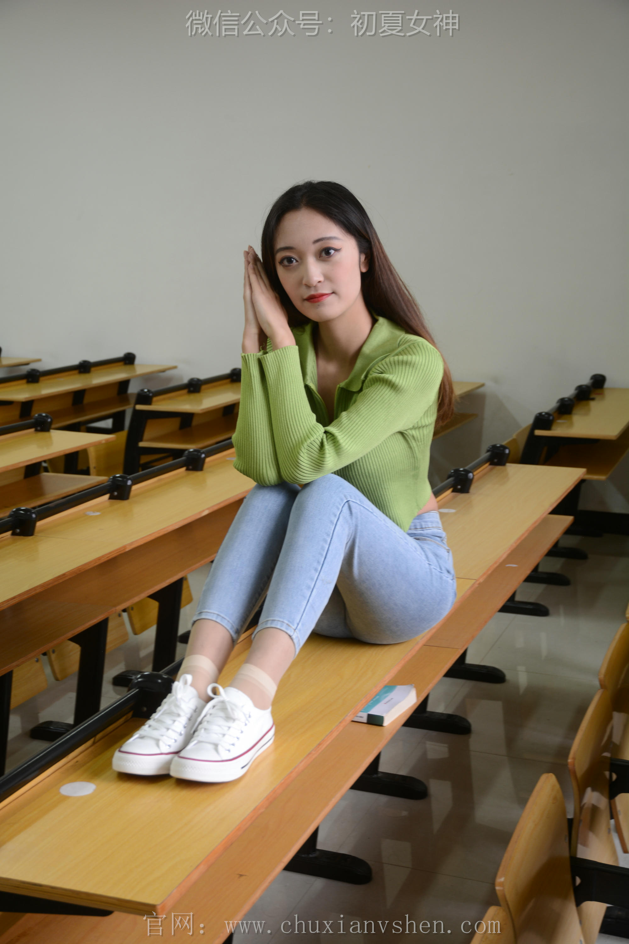 初夏女神 NO.106 依依 母校我来了[130P+1V／3.57GB]_第1集