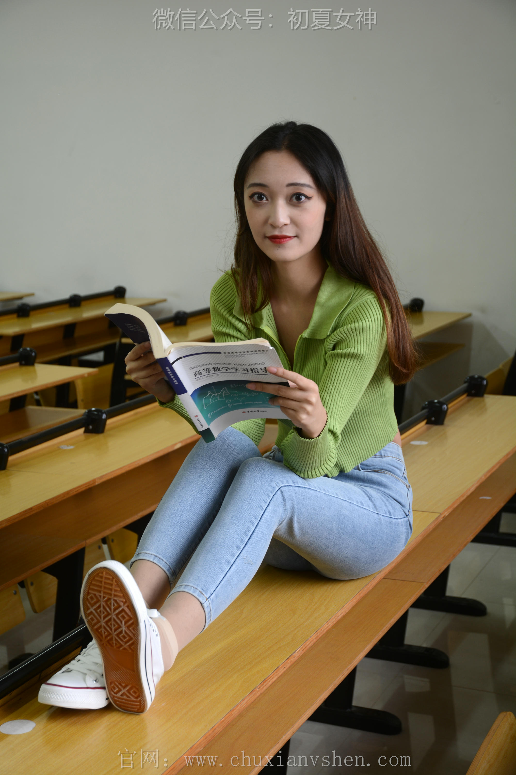 初夏女神 NO.106 依依 母校我来了[130P+1V／3.57GB]_第2集