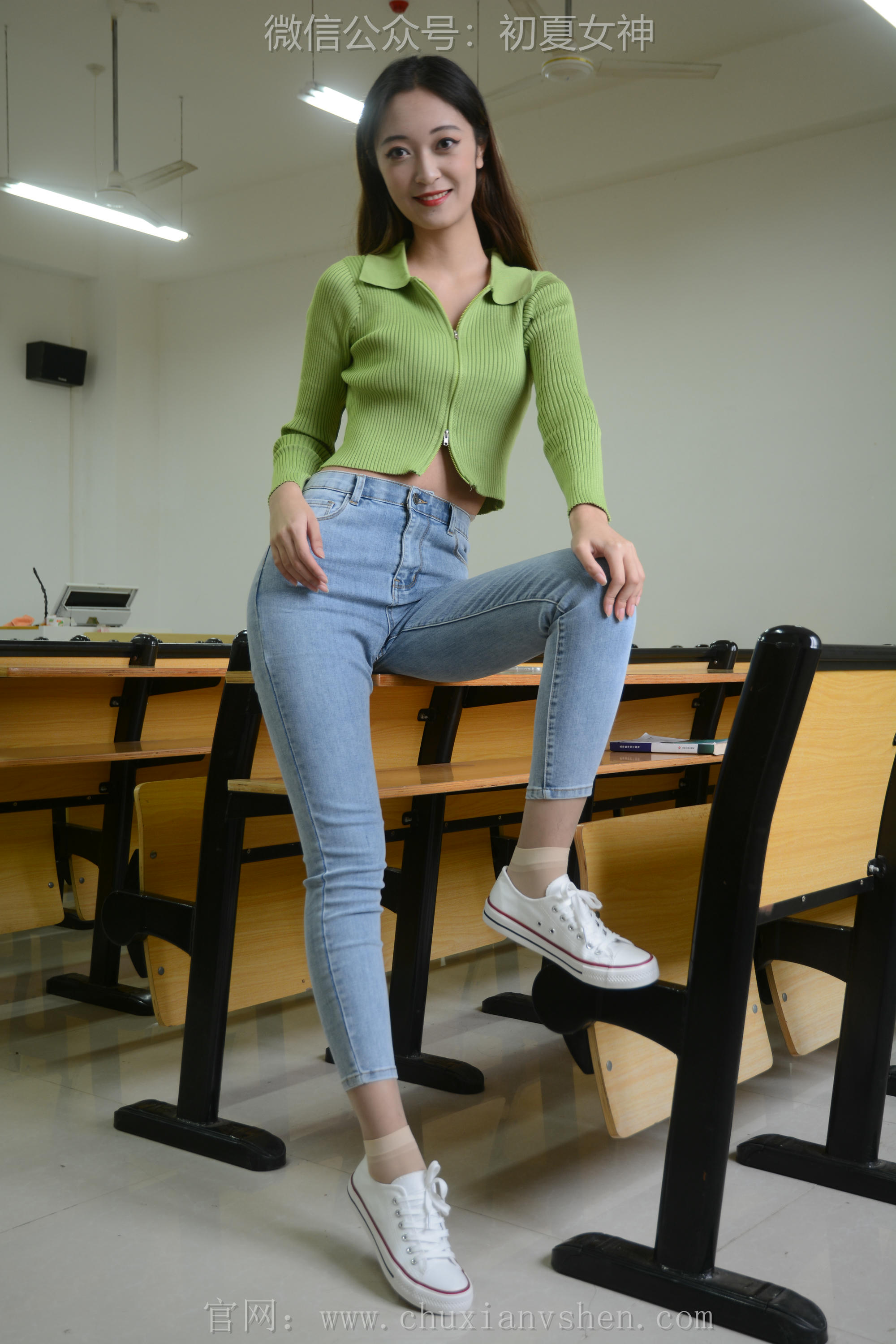 初夏女神 NO.106 依依 母校我来了[130P+1V／3.57GB]_第2集