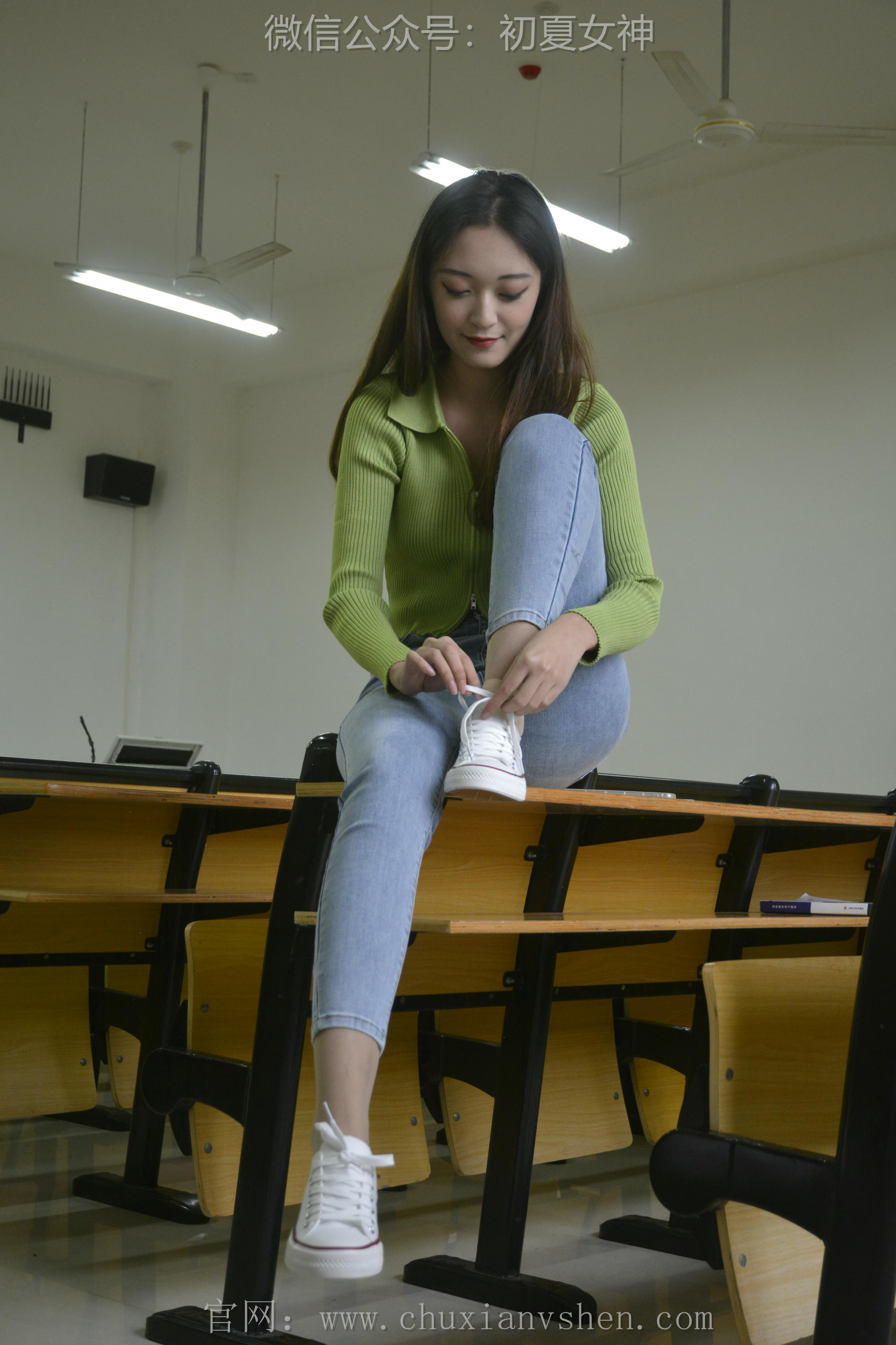 初夏女神 NO.106 依依 母校我来了[130P+1V／3.57GB]_第2集