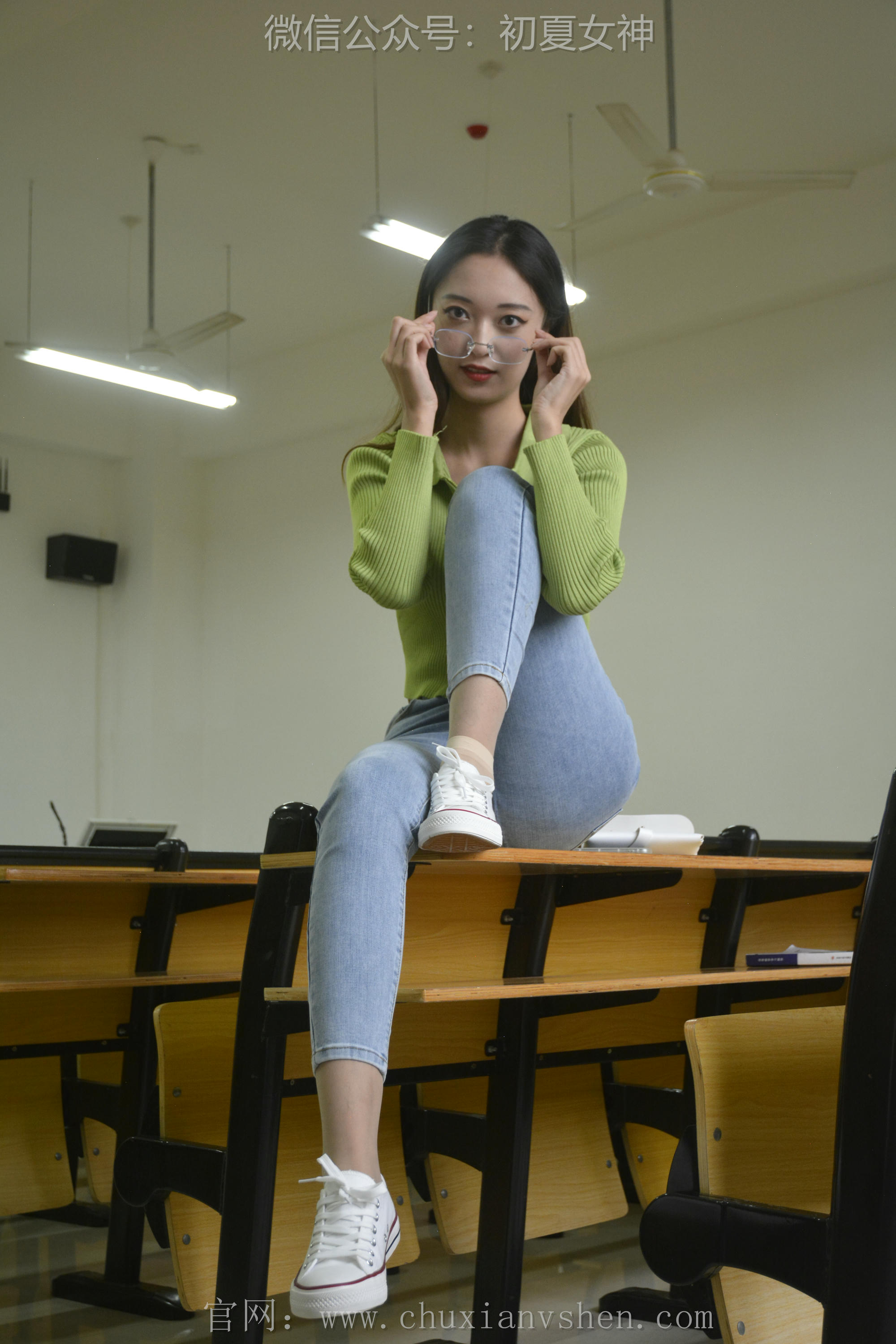 初夏女神 NO.106 依依 母校我来了[130P+1V／3.57GB]_第2集