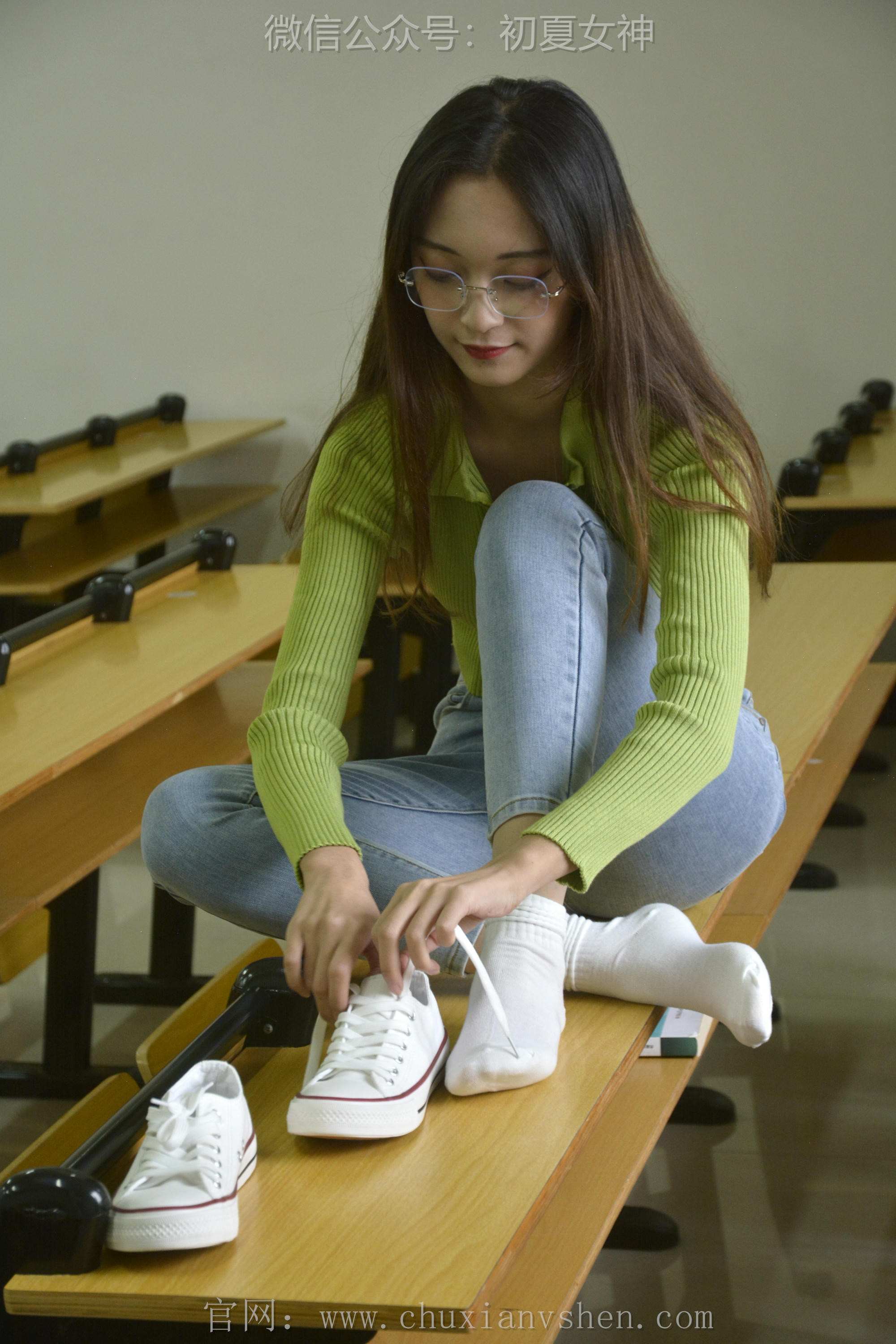 初夏女神 NO.106 依依 母校我来了[130P+1V／3.57GB]_第4集