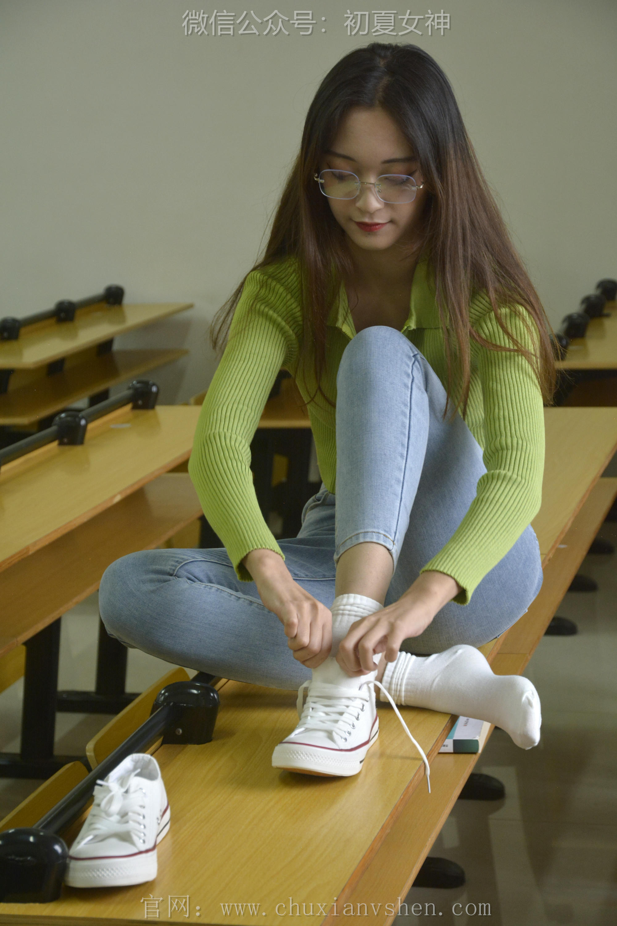 初夏女神 NO.106 依依 母校我来了[130P+1V／3.57GB]_第4集