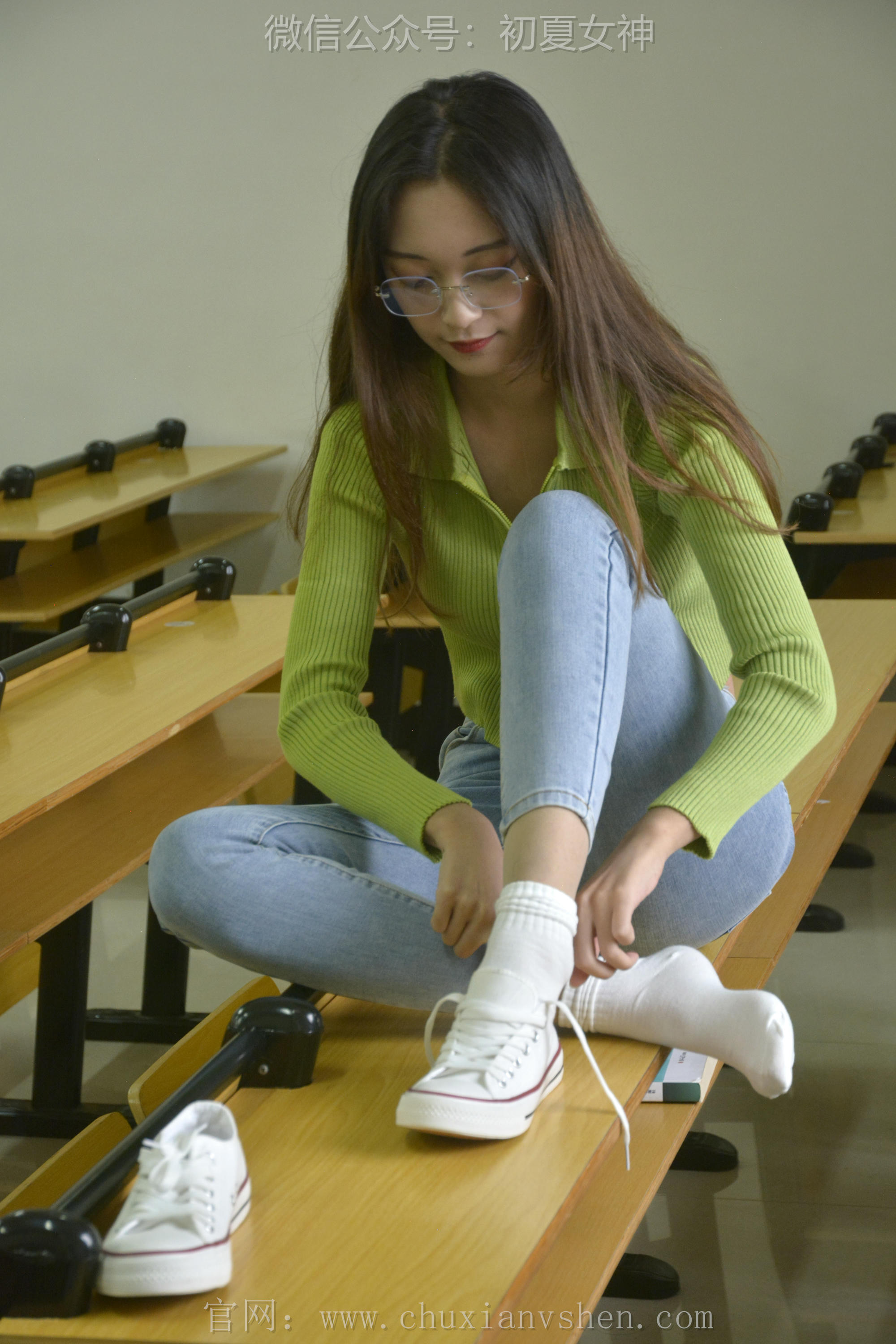 初夏女神 NO.106 依依 母校我来了[130P+1V／3.57GB]_第4集