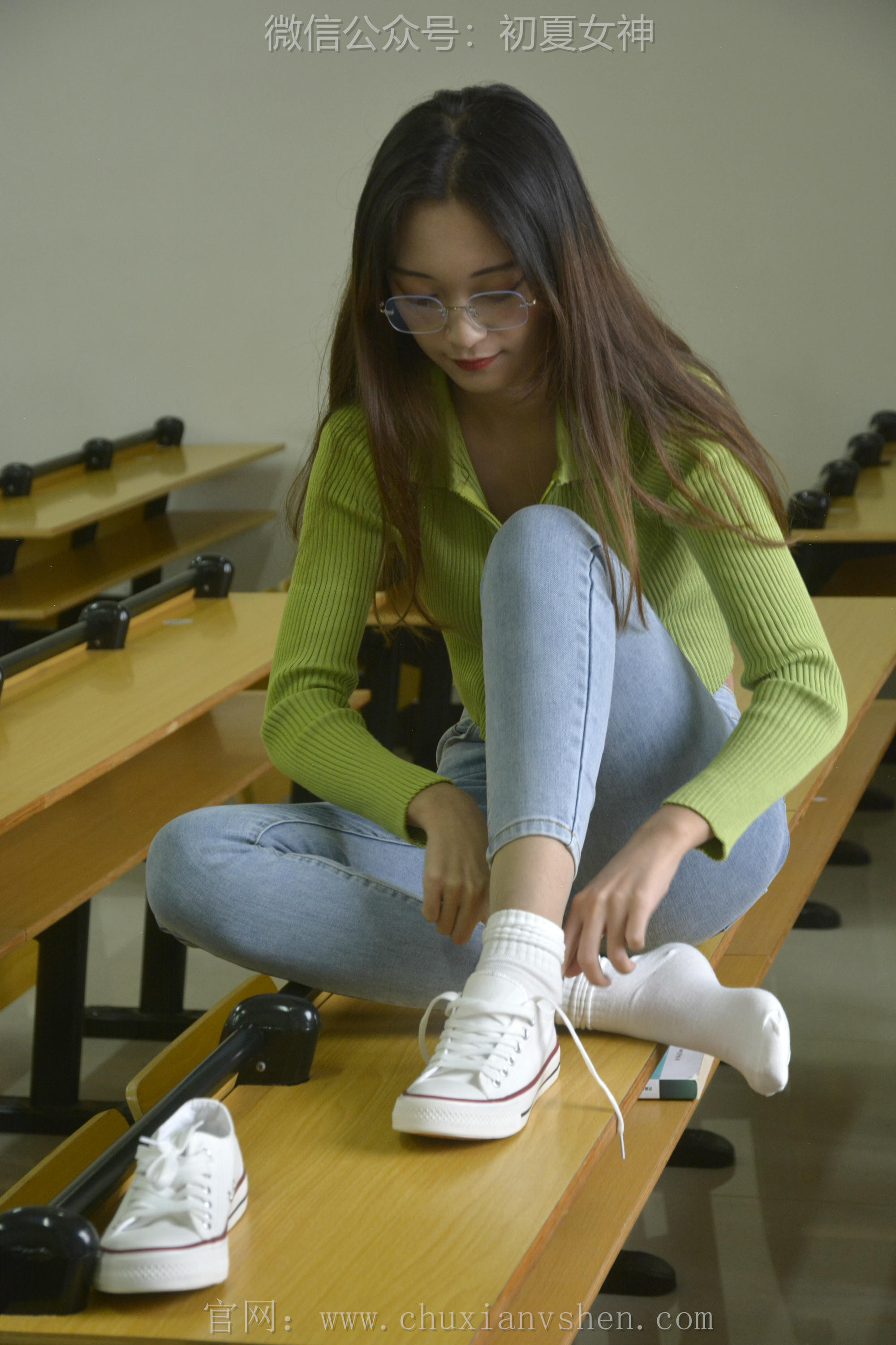 初夏女神 NO.106 依依 母校我来了[130P+1V／3.57GB]_第4集