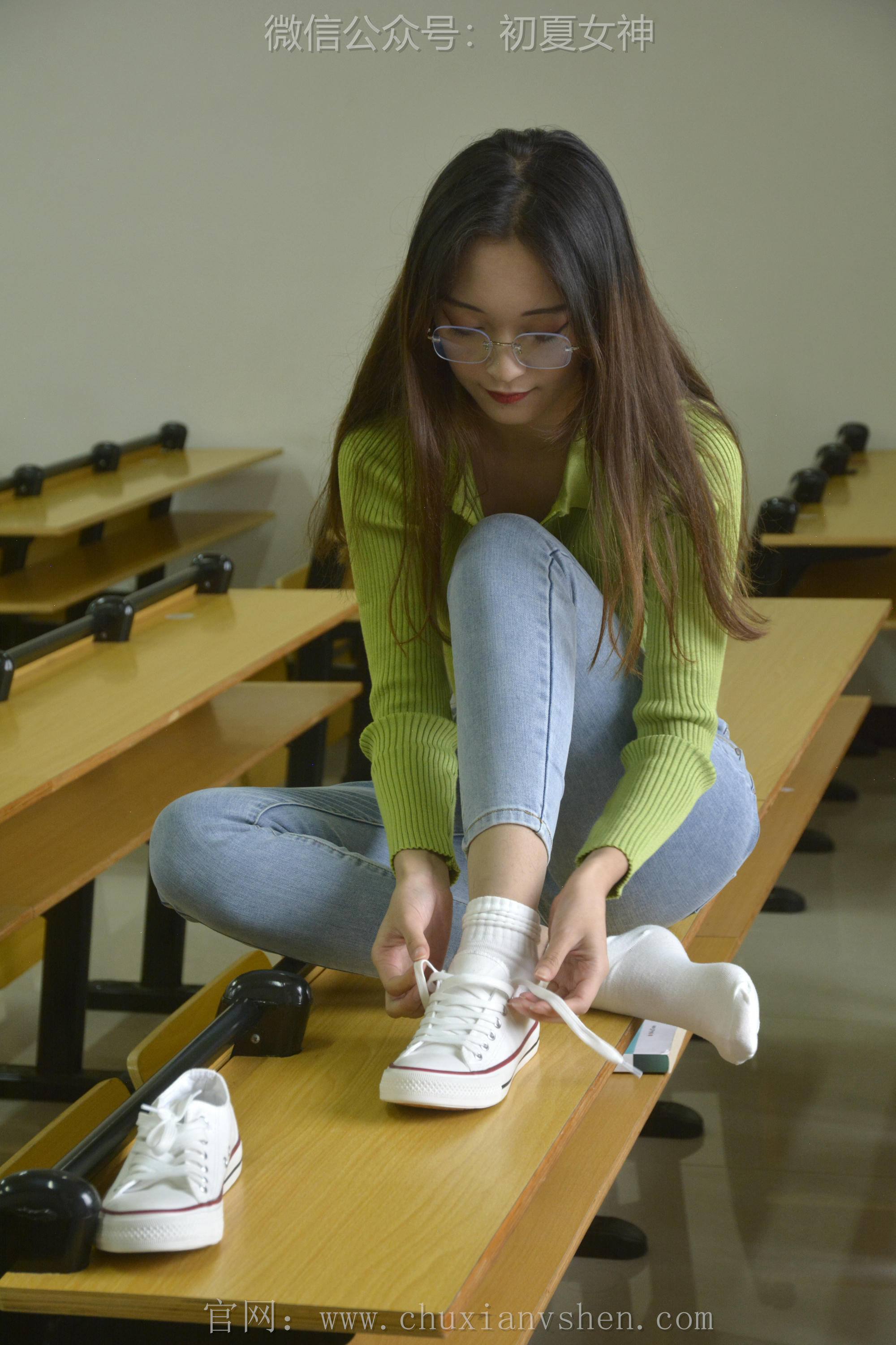 初夏女神 NO.106 依依 母校我来了[130P+1V／3.57GB]_第4集