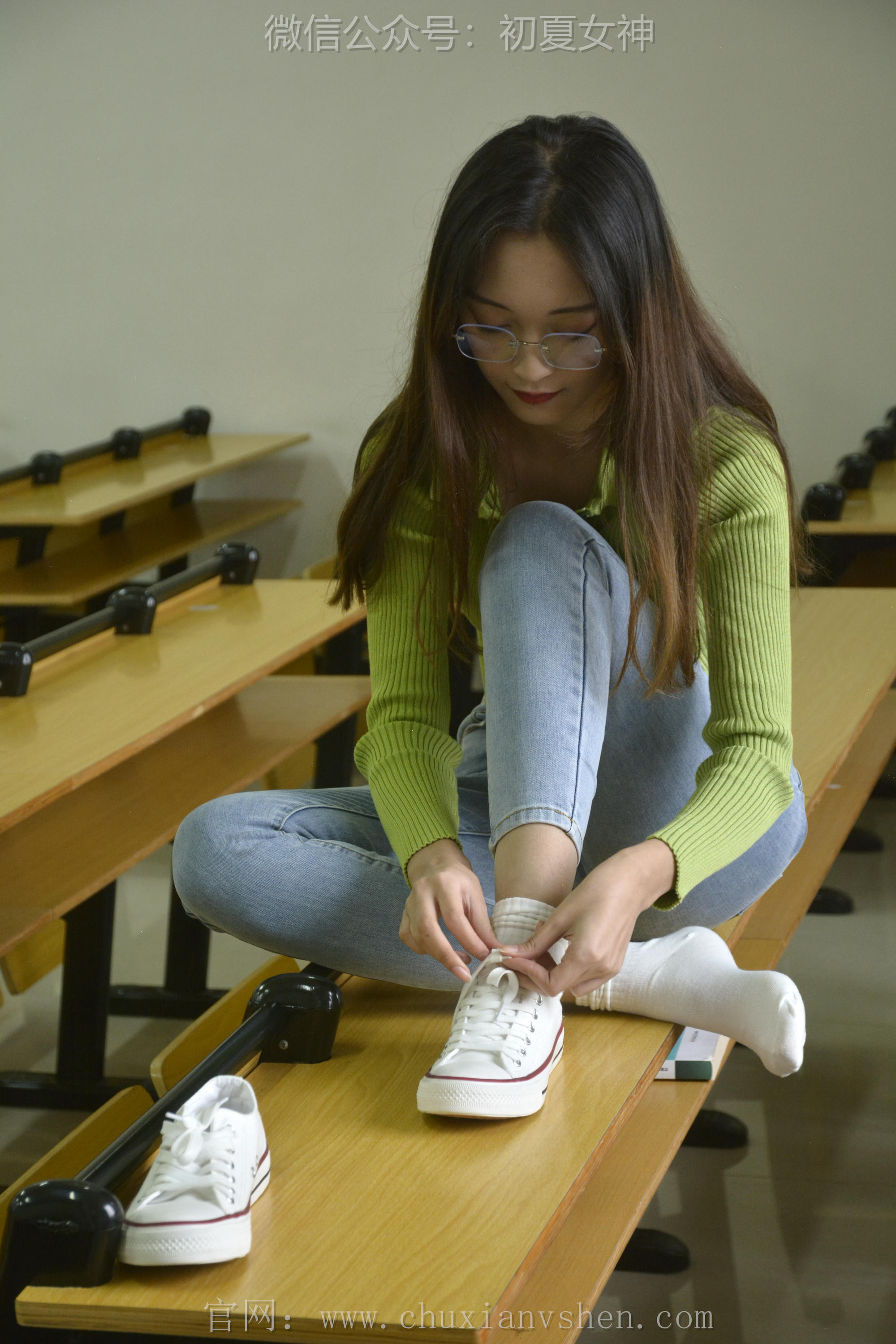 初夏女神 NO.106 依依 母校我来了[130P+1V／3.57GB]_第4集