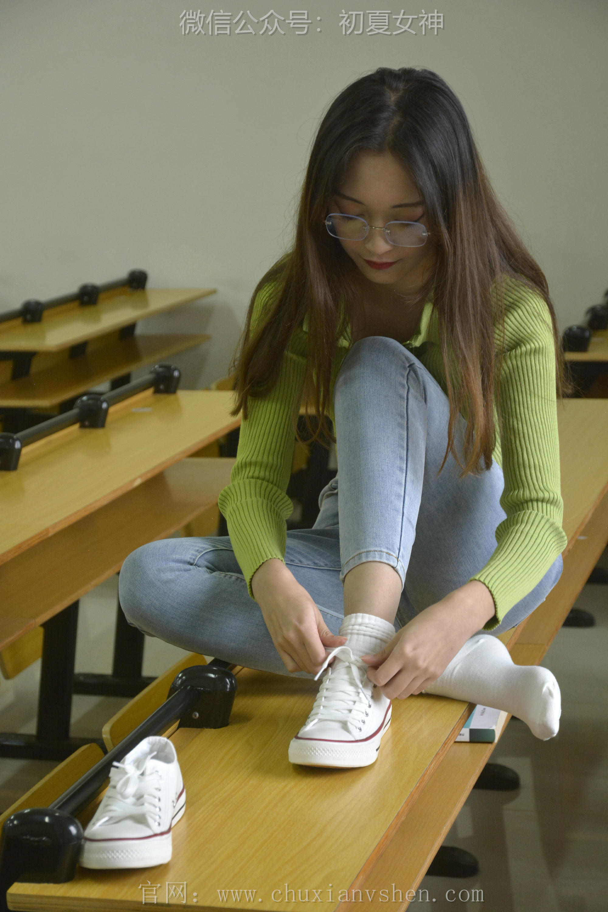 初夏女神 NO.106 依依 母校我来了[130P+1V／3.57GB]_第4集