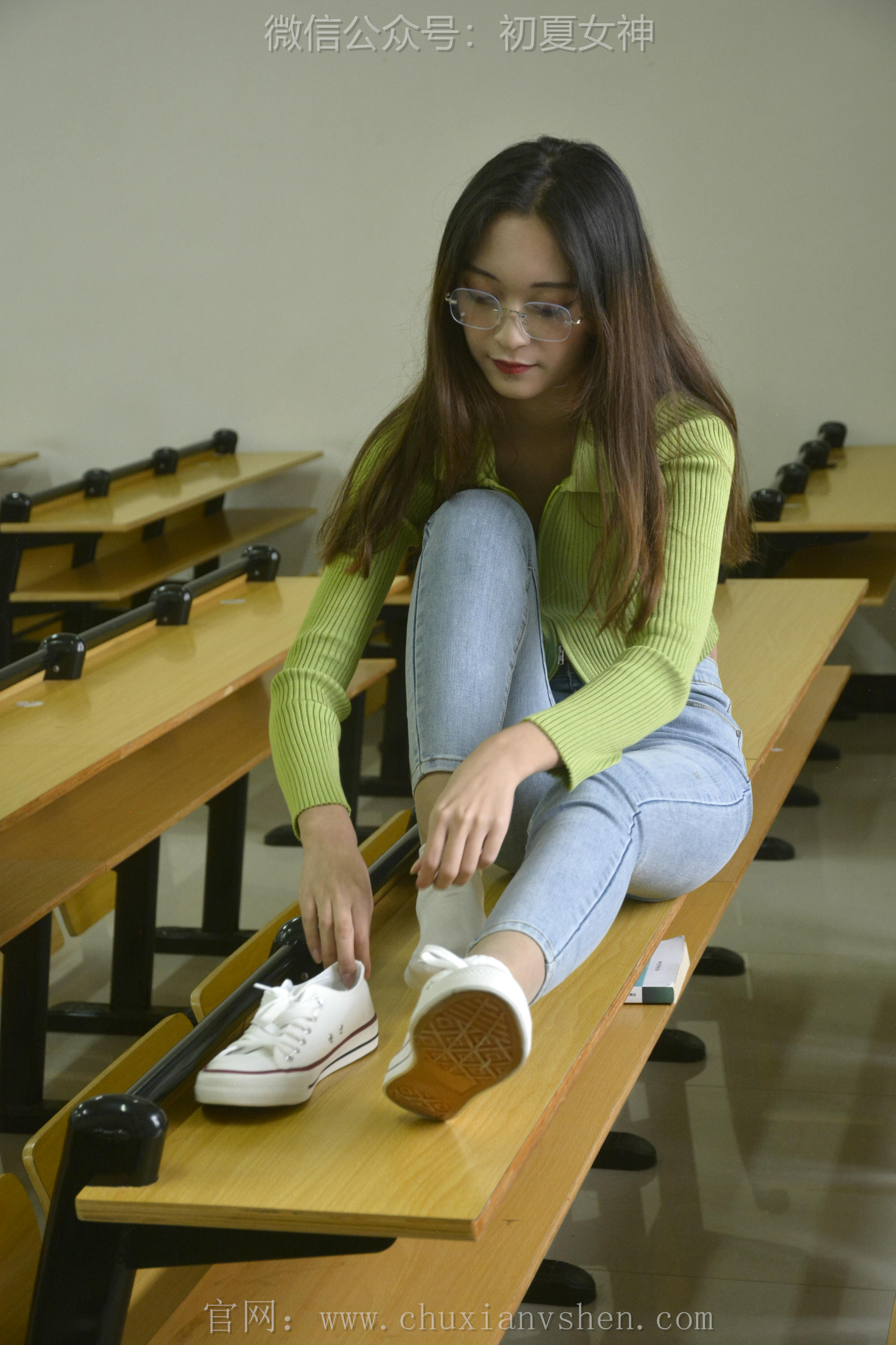 初夏女神 NO.106 依依 母校我来了[130P+1V／3.57GB]_第4集