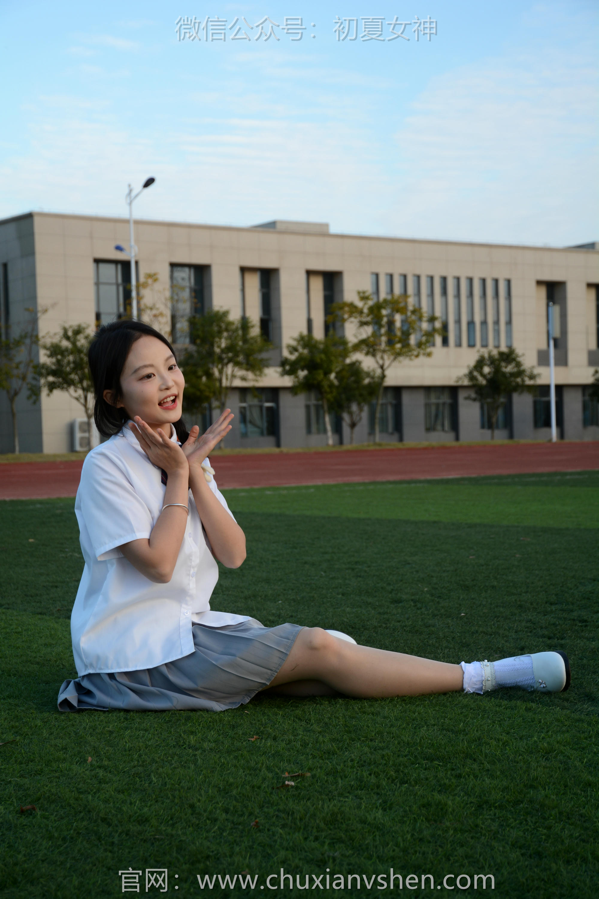 初夏女神 NO.107 双双 秋季玩沙[142P+1V／3.76GB]_第6集