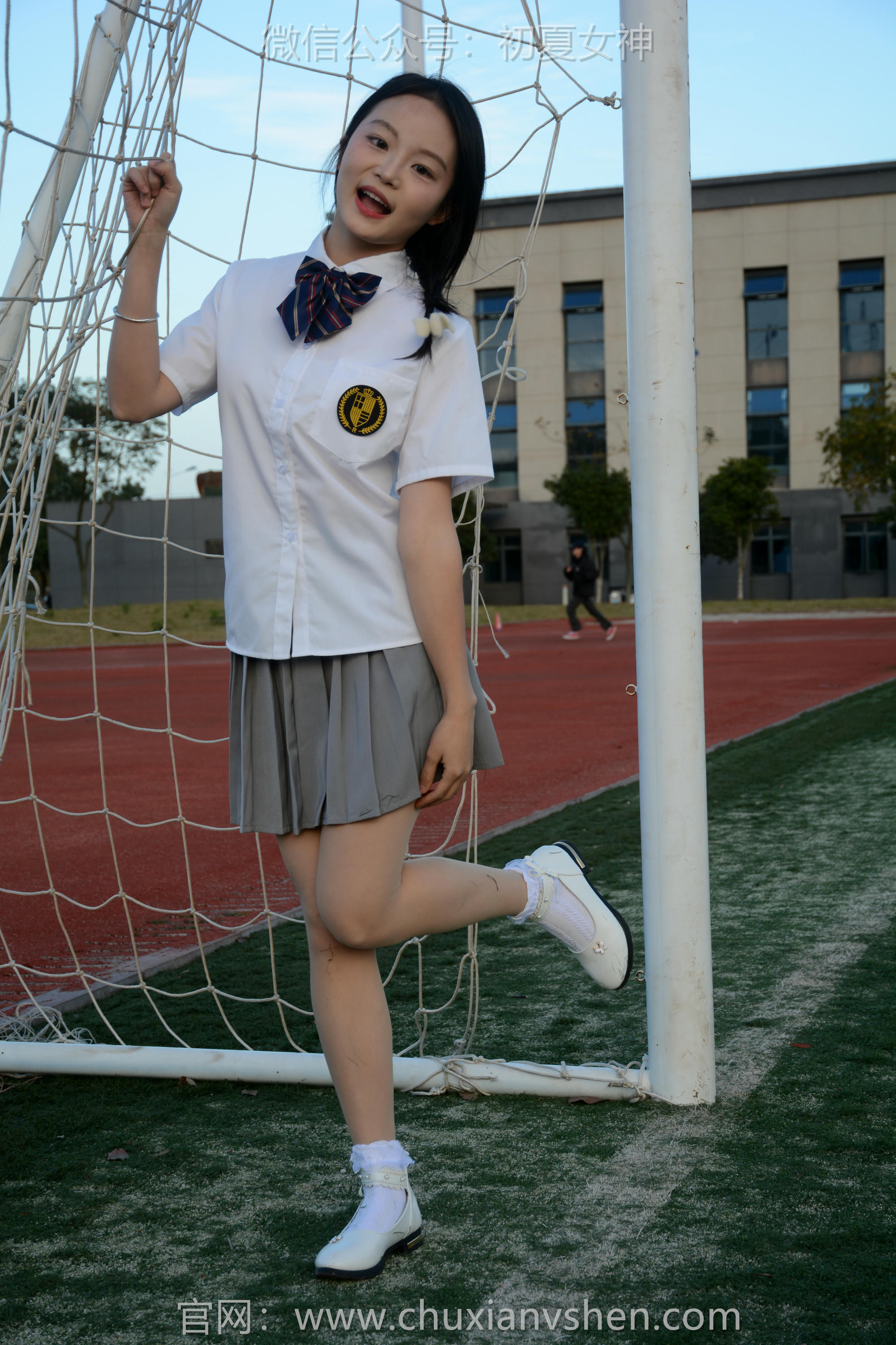 初夏女神 NO.107 双双 秋季玩沙[142P+1V／3.76GB]_第6集