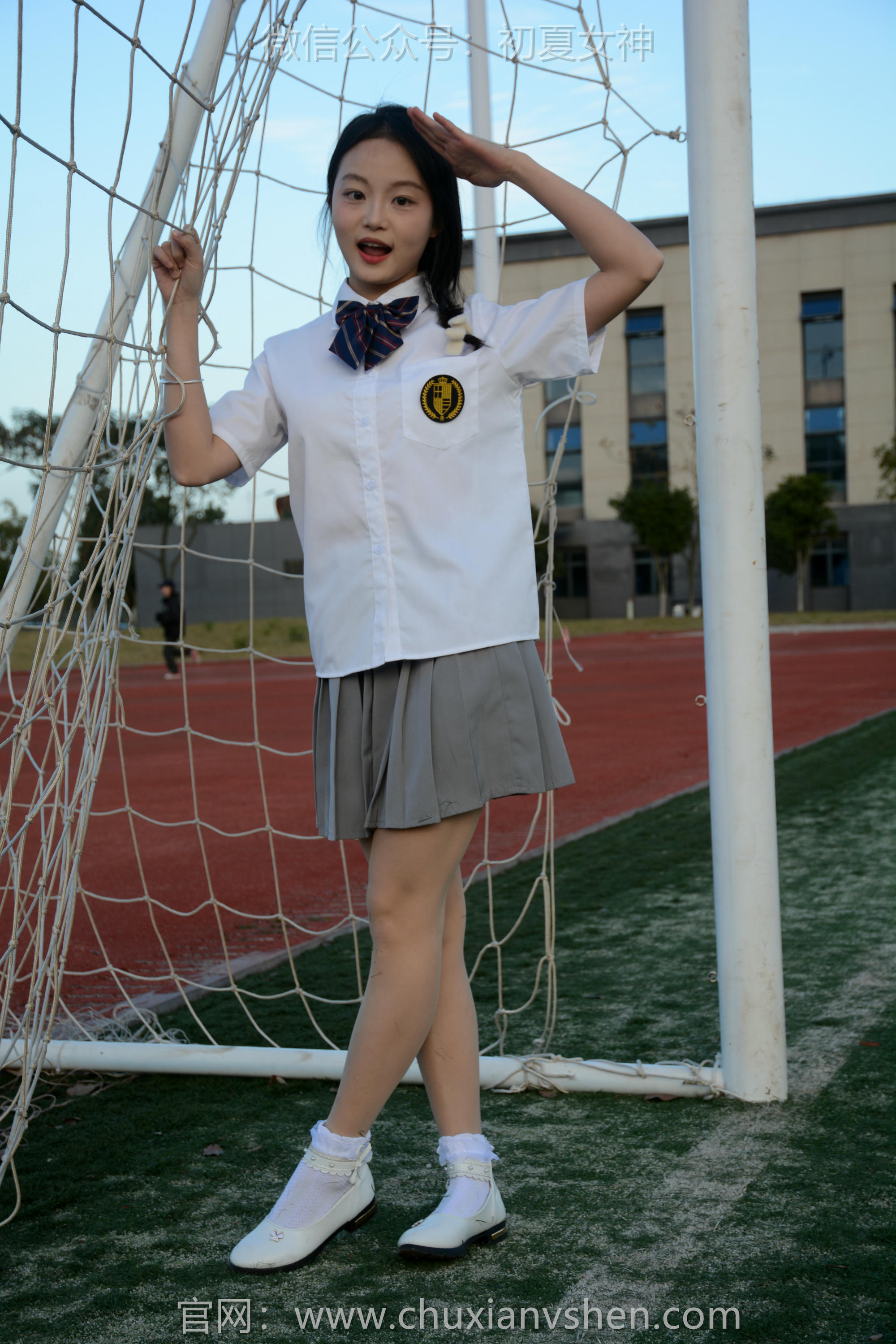 初夏女神 NO.107 双双 秋季玩沙[142P+1V／3.76GB]_第6集