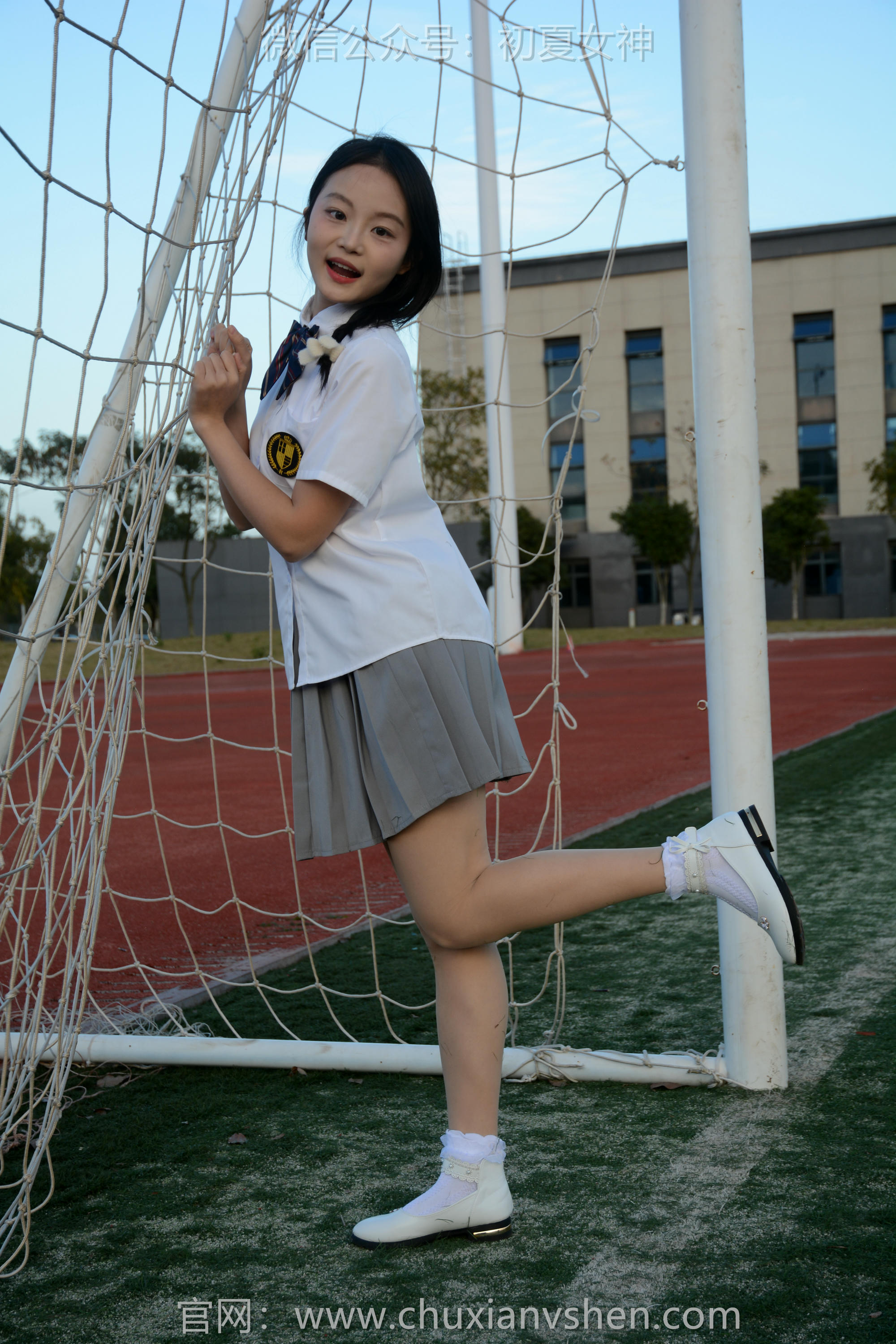 初夏女神 NO.107 双双 秋季玩沙[142P+1V／3.76GB]_第6集