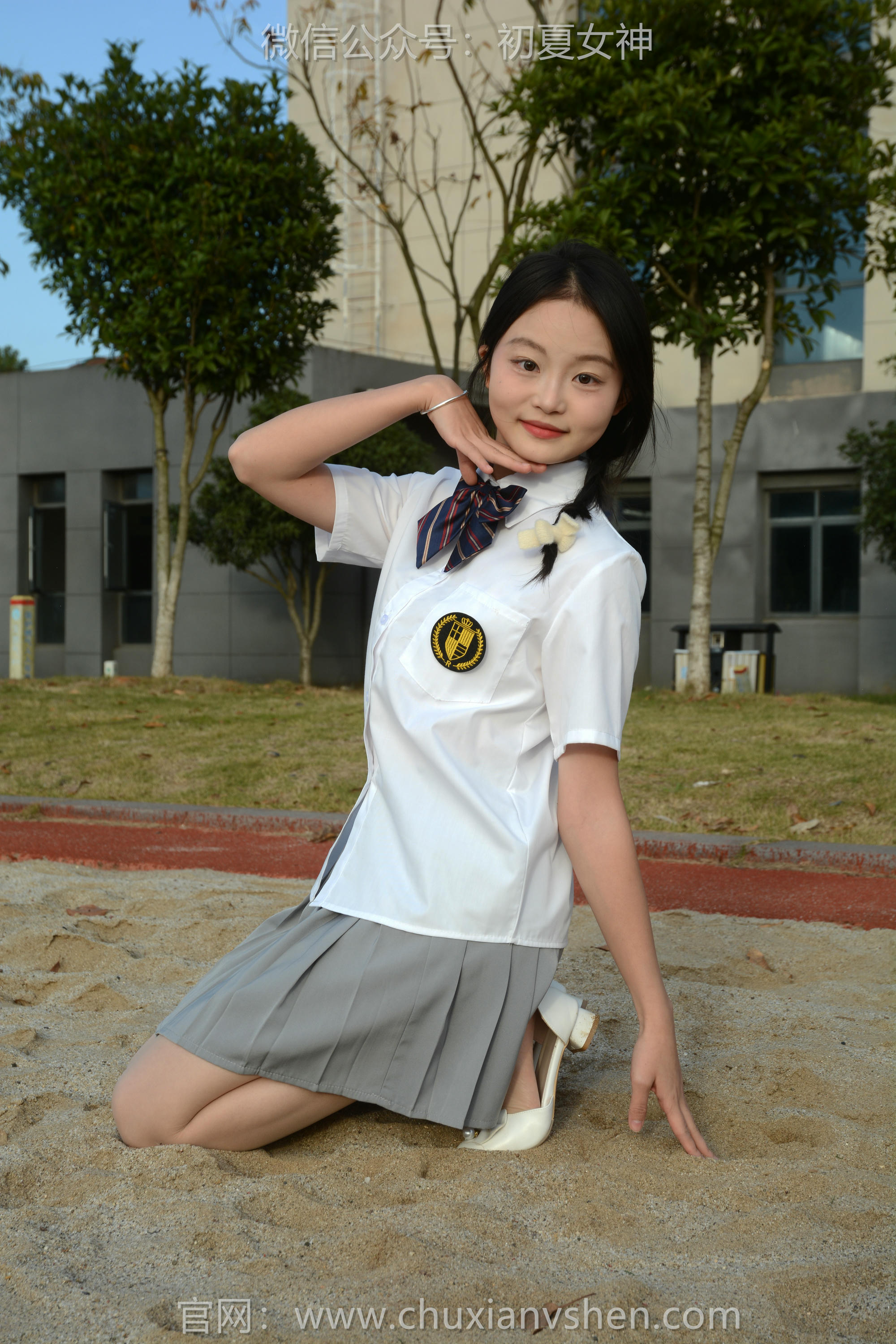 初夏女神 NO.107 双双 秋季玩沙[142P+1V／3.76GB]_第1集