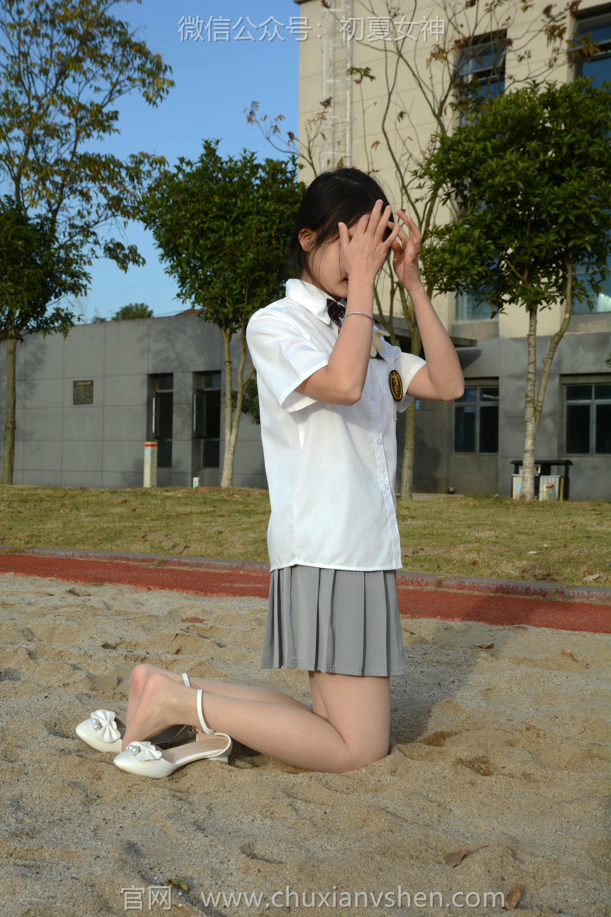 初夏女神 NO.107 双双 秋季玩沙[142P+1V／3.76GB]_第2集