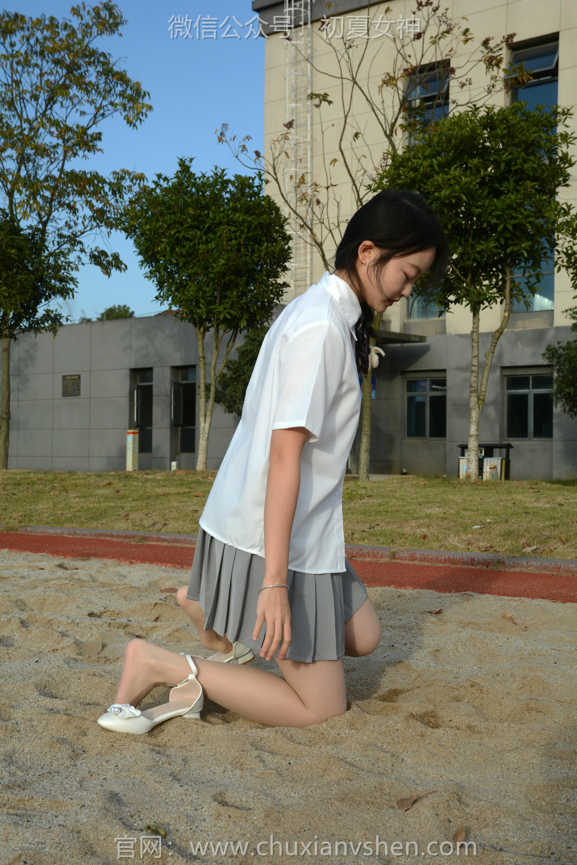 初夏女神 NO.107 双双 秋季玩沙[142P+1V／3.76GB]_第2集