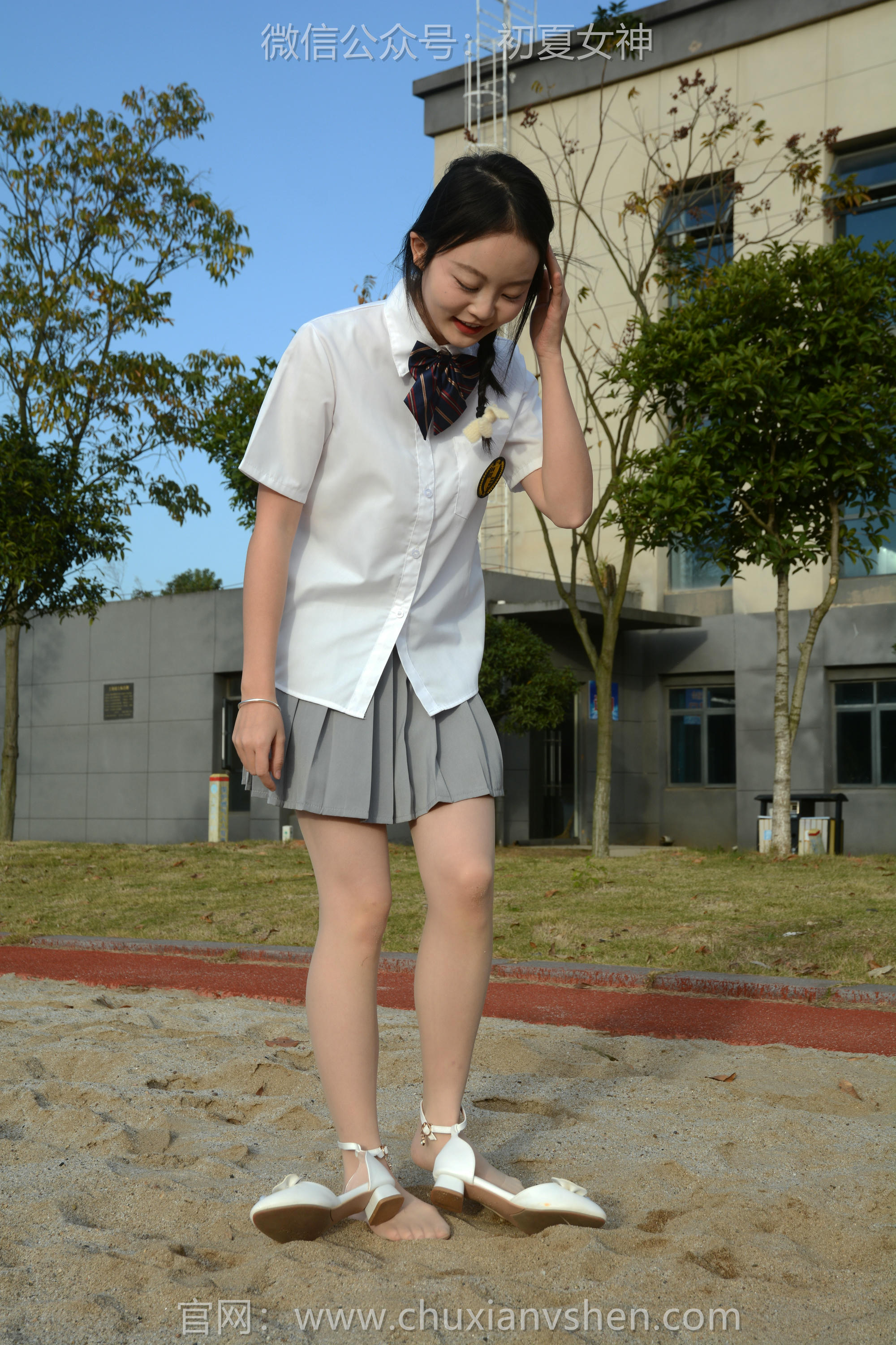 初夏女神 NO.107 双双 秋季玩沙[142P+1V／3.76GB]_第2集