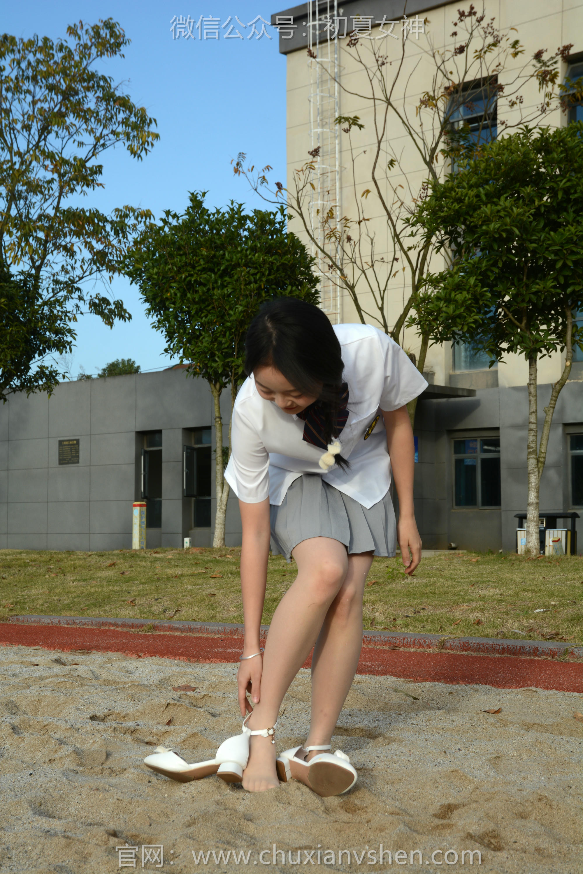 初夏女神 NO.107 双双 秋季玩沙[142P+1V／3.76GB]_第2集