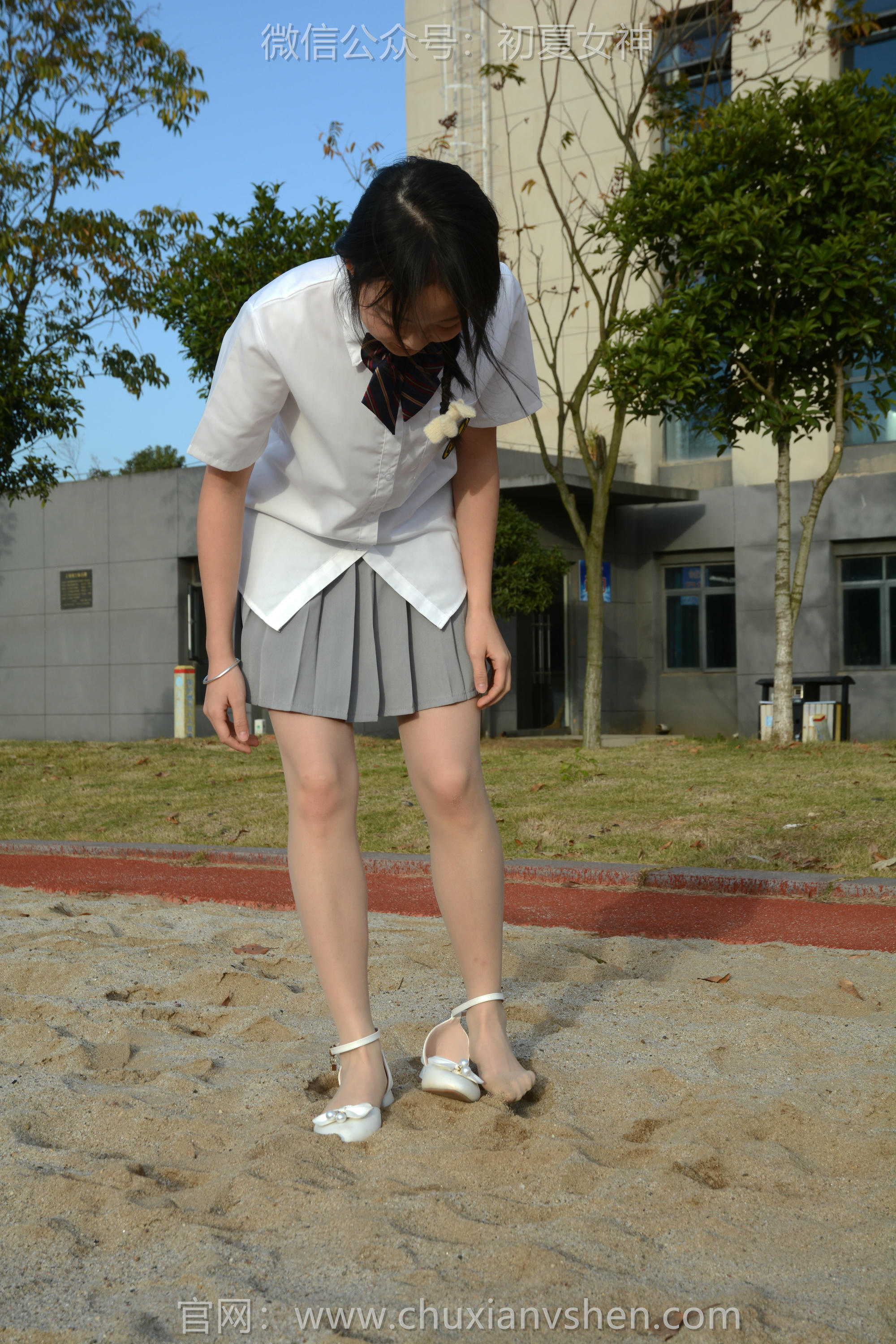 初夏女神 NO.107 双双 秋季玩沙[142P+1V／3.76GB]_第2集