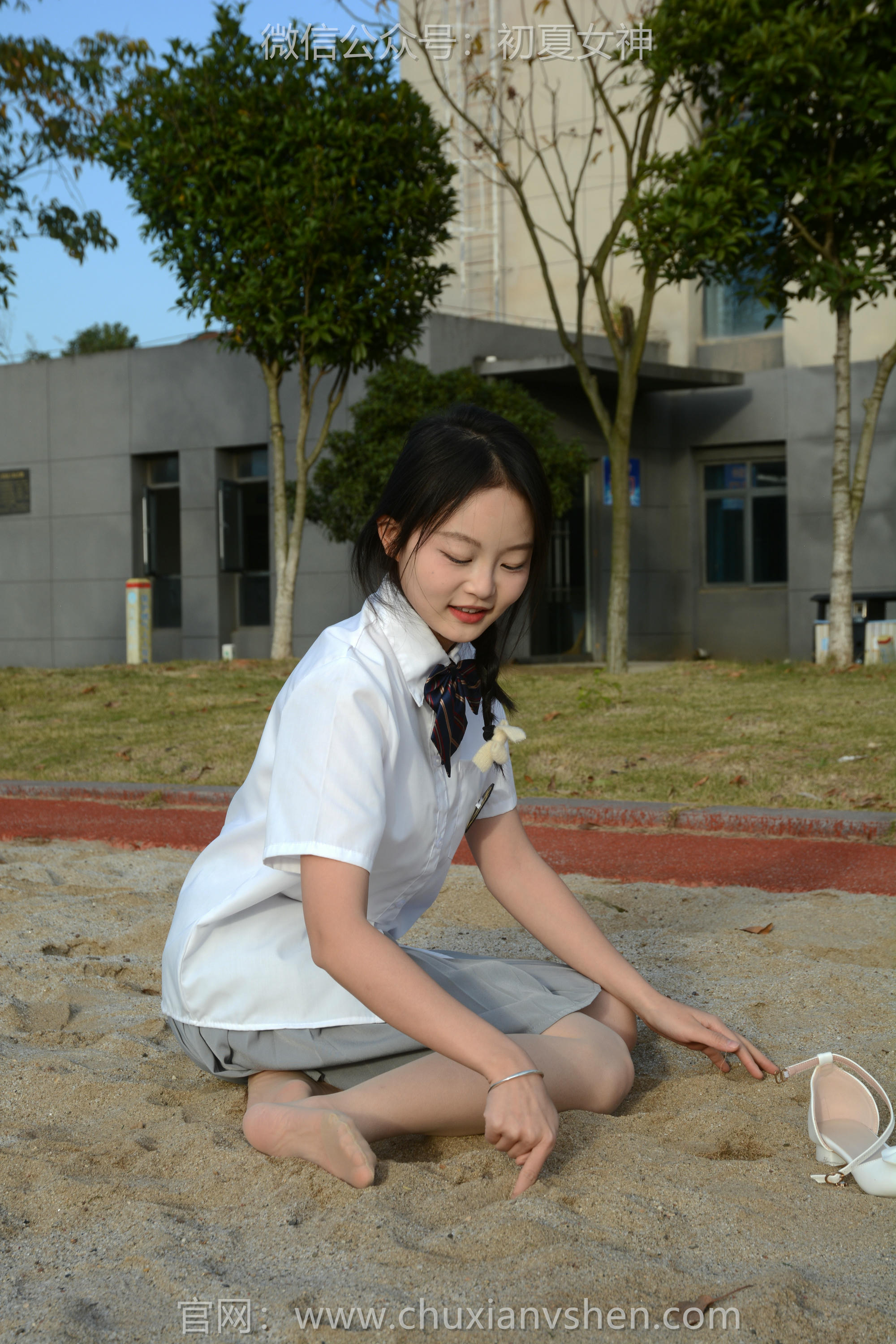 初夏女神 NO.107 双双 秋季玩沙[142P+1V／3.76GB]_第3集