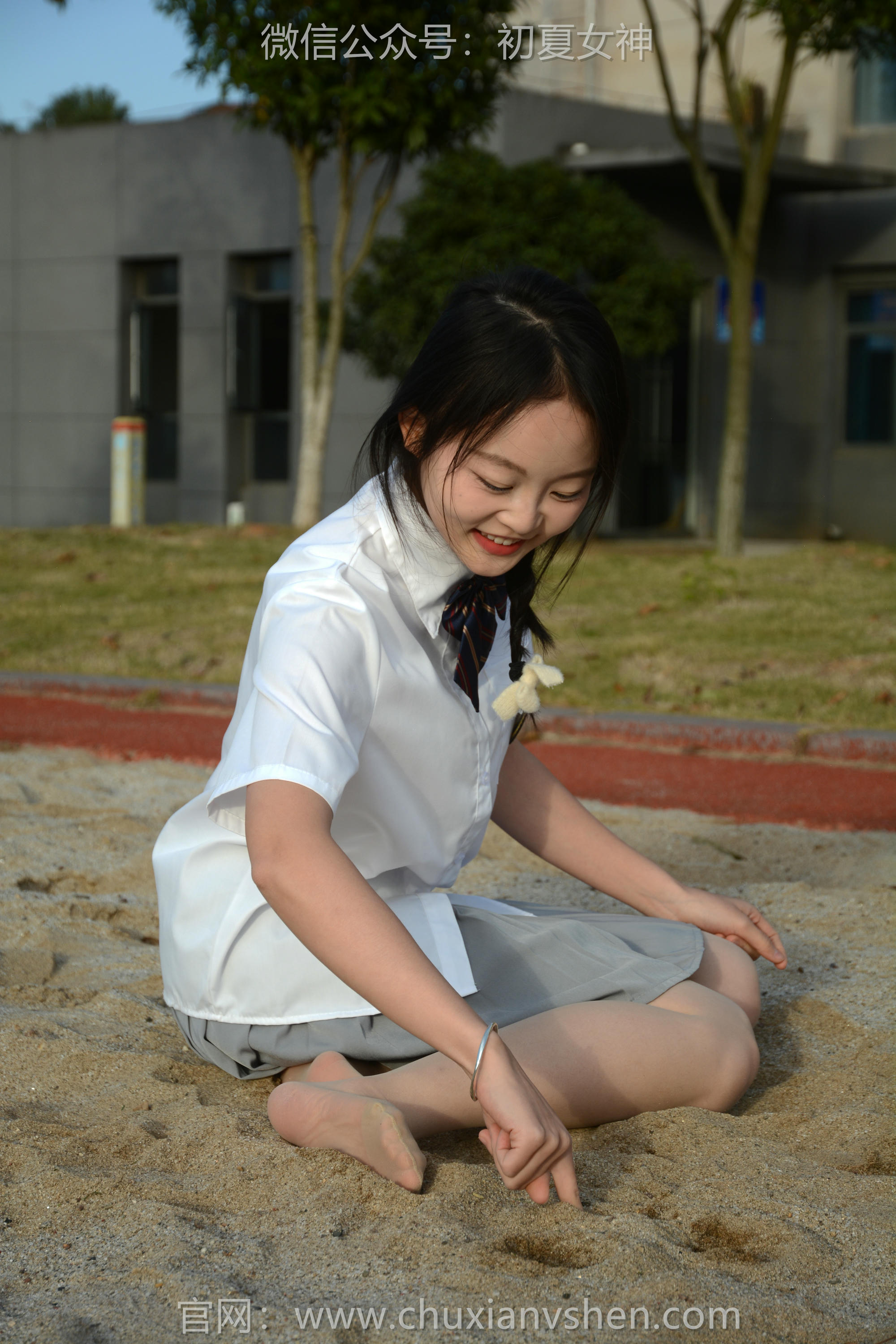 初夏女神 NO.107 双双 秋季玩沙[142P+1V／3.76GB]_第3集