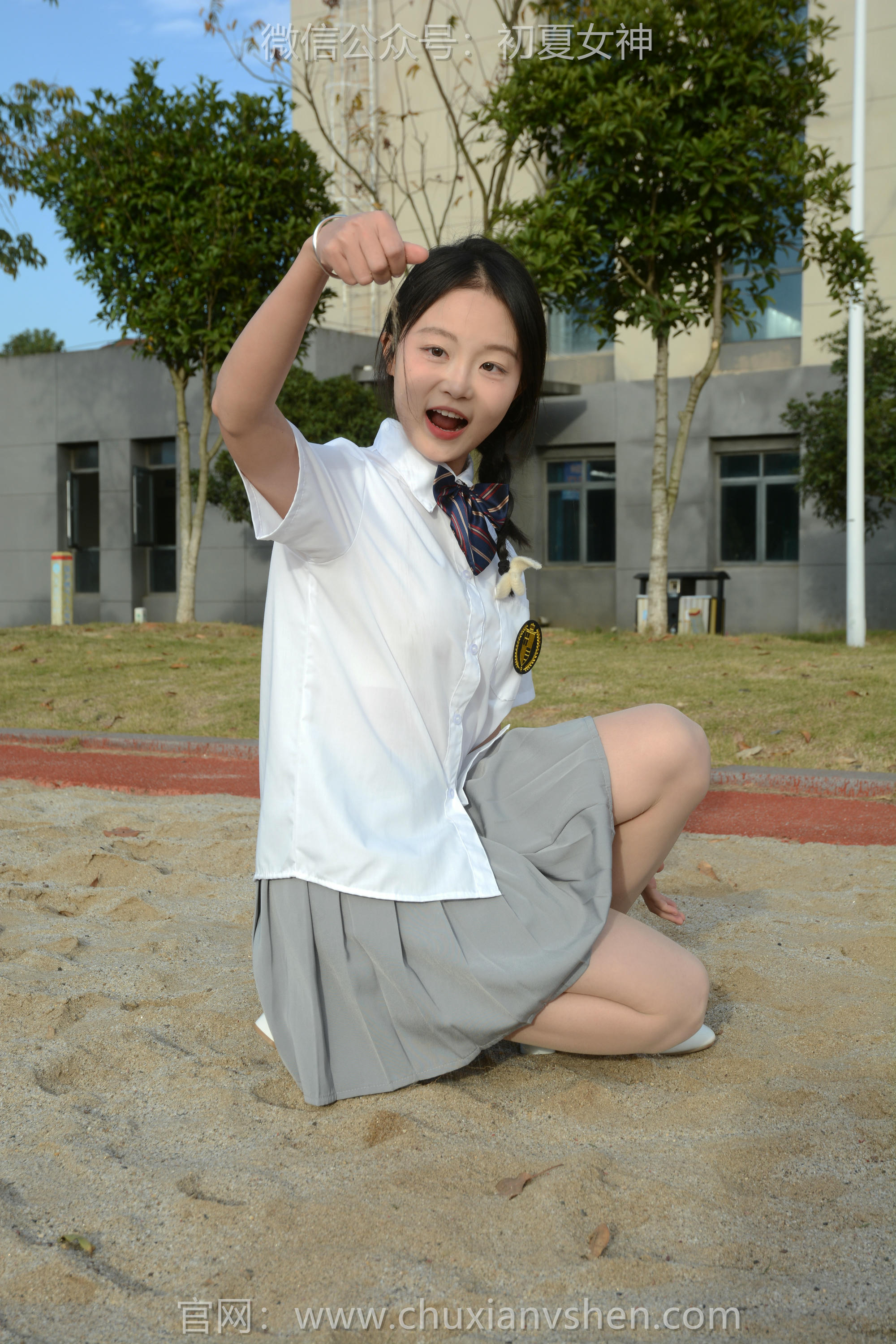 初夏女神 NO.107 双双 秋季玩沙[142P+1V／3.76GB]_第1集