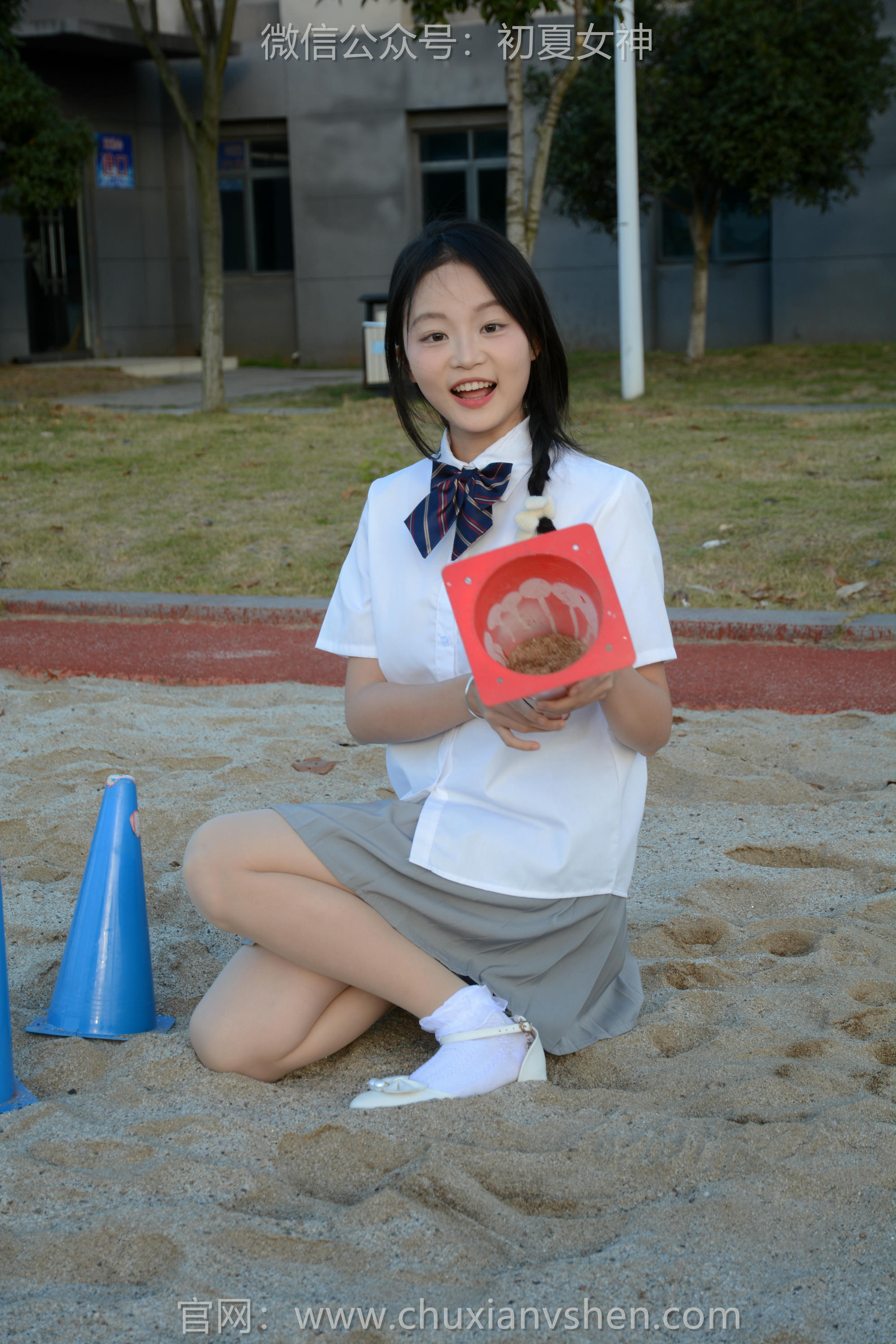 初夏女神 NO.107 双双 秋季玩沙[142P+1V／3.76GB]_第4集